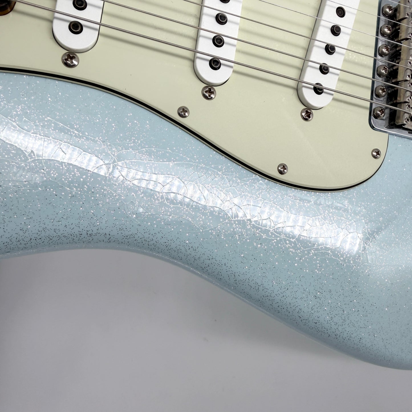 2022 Fender Custom Shop ’63 Lush Closet Classic Stratocaster – Sonic Blue Sparkle
