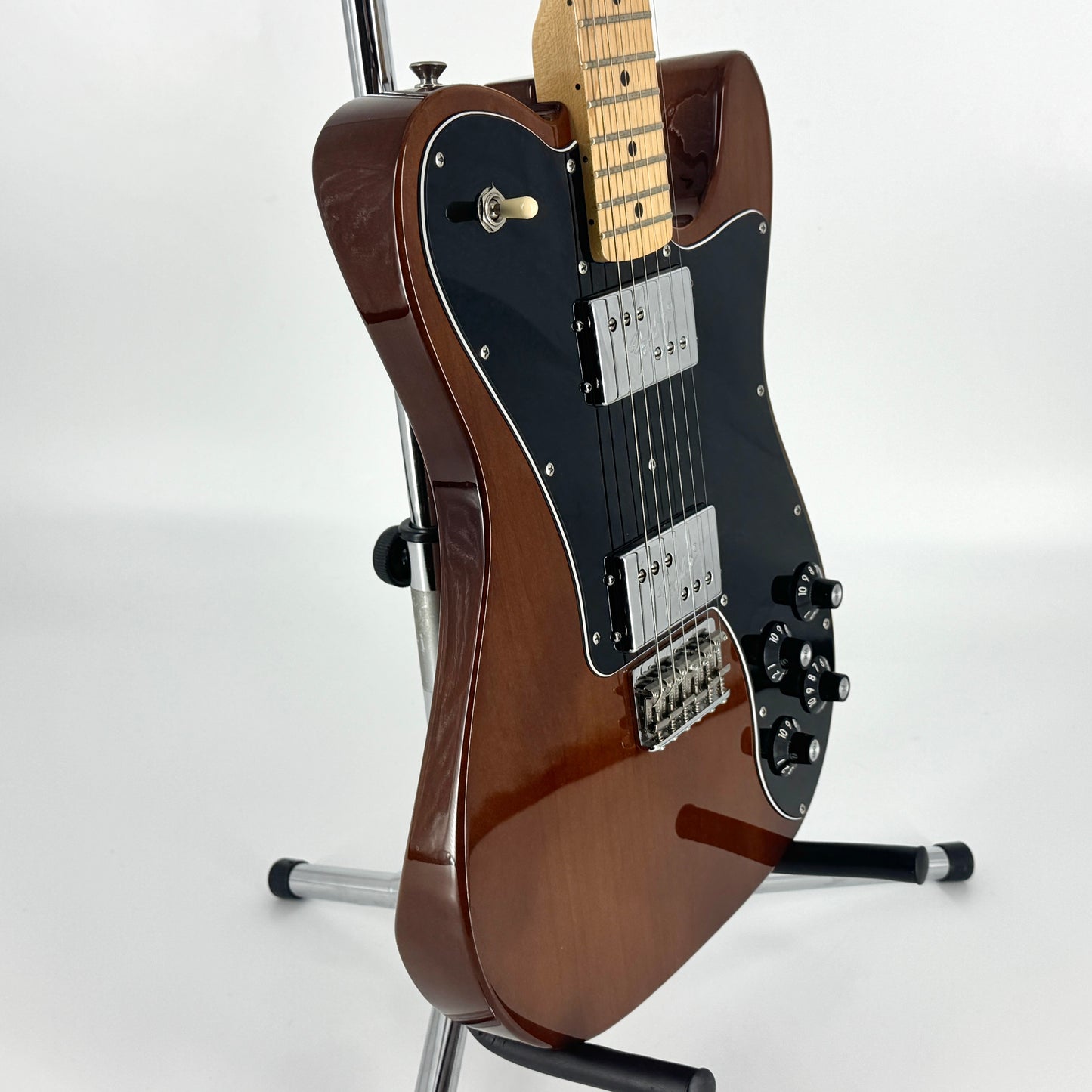 2007 Fender Classic Series ‘72 Telecaster Deluxe - Walnut