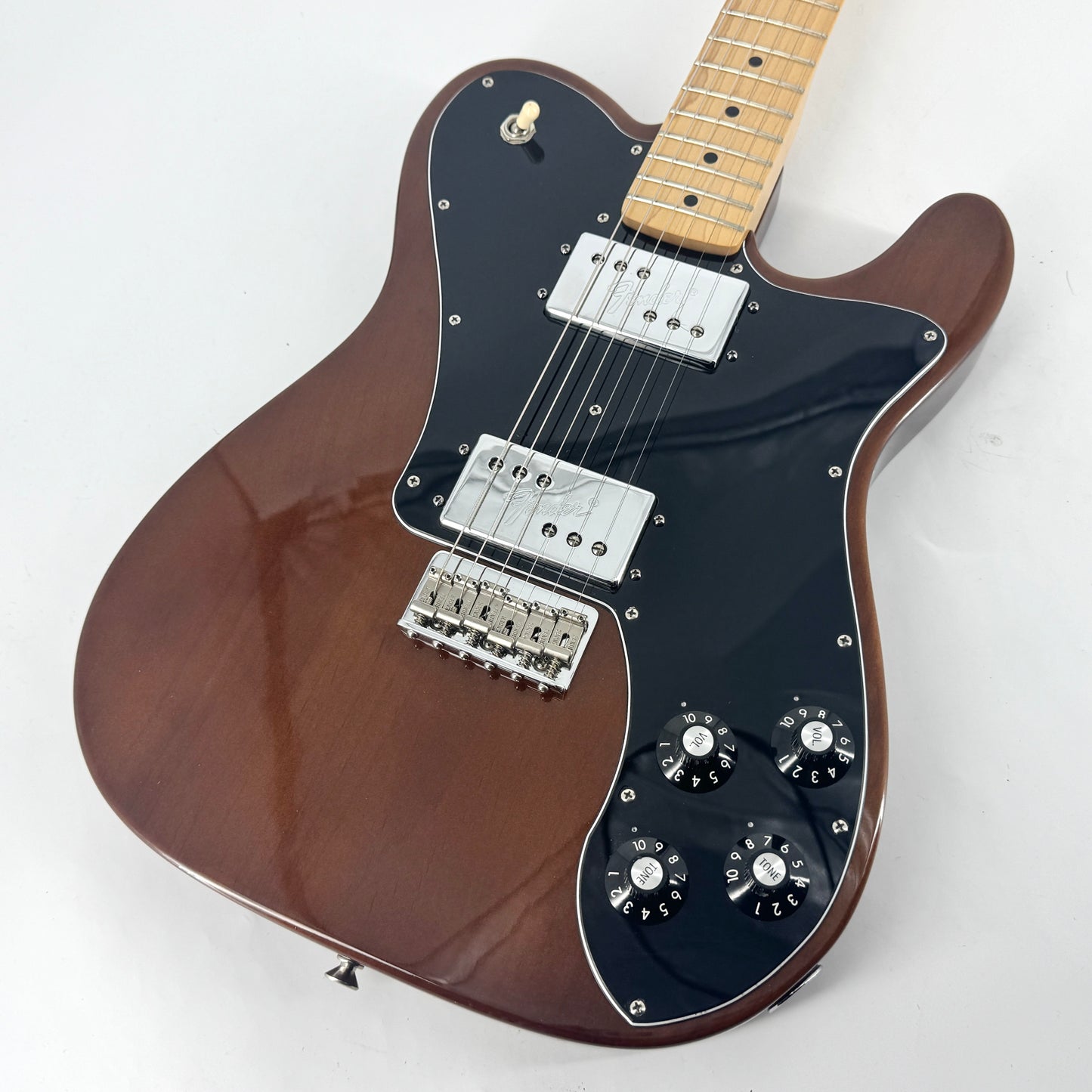 2007 Fender Classic Series ‘72 Telecaster Deluxe - Walnut