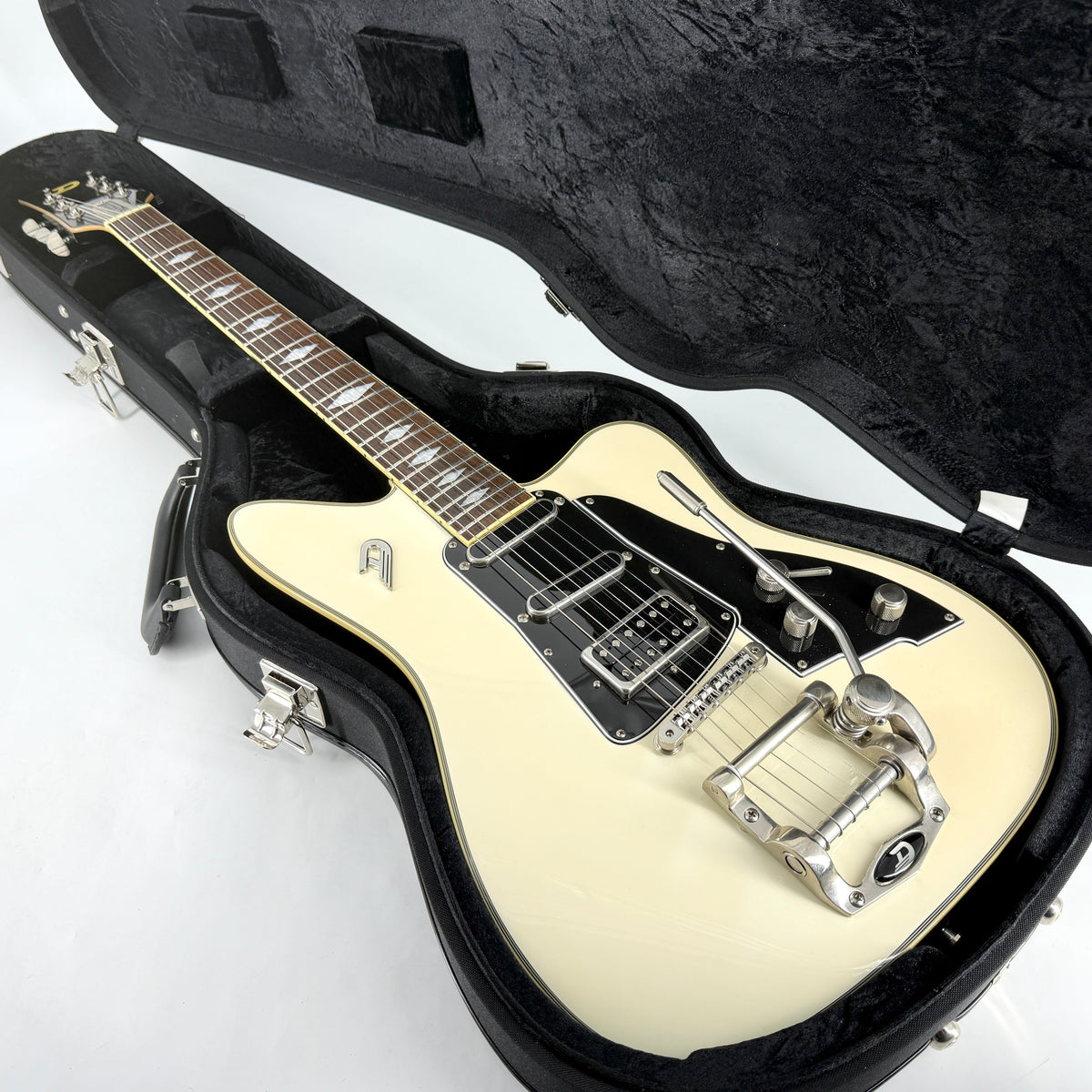 2022 Duesenberg Paloma - White