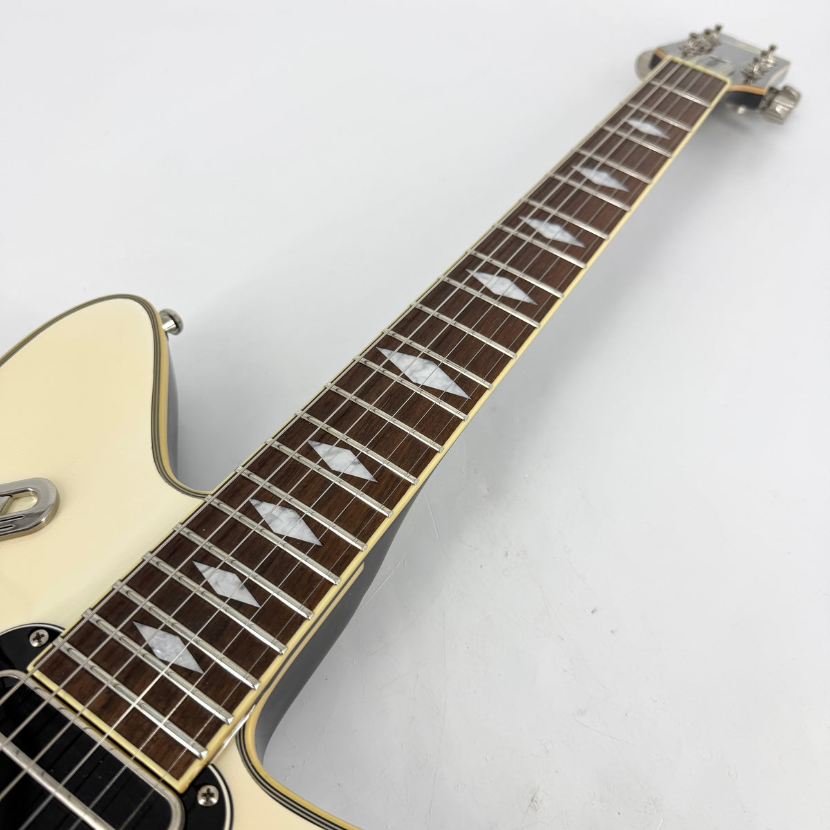 2022 Duesenberg Paloma - White