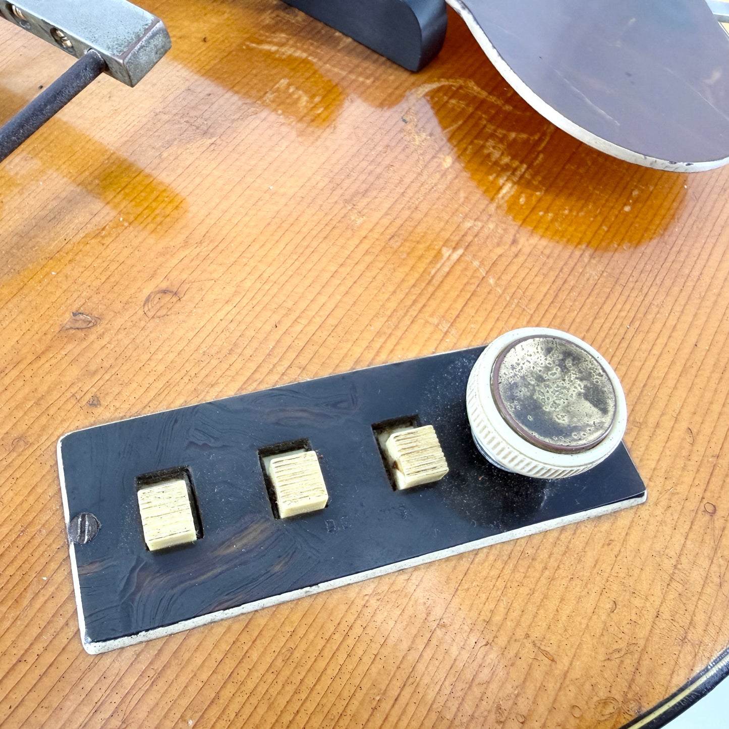 1958 Hofner Club 40 - Blonde