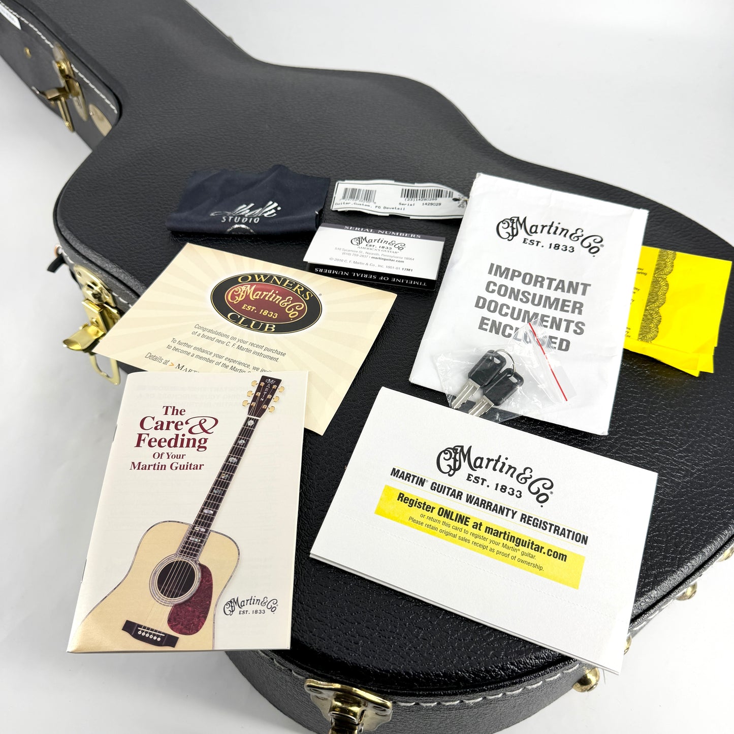 2010 Martin Custom Shop OM-41 Deluxe - Normans Rare Guitars - Sunburst