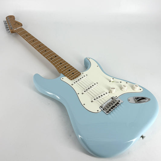 2023 Fender Limited Edition Player Stratocaster - Sonic Blue