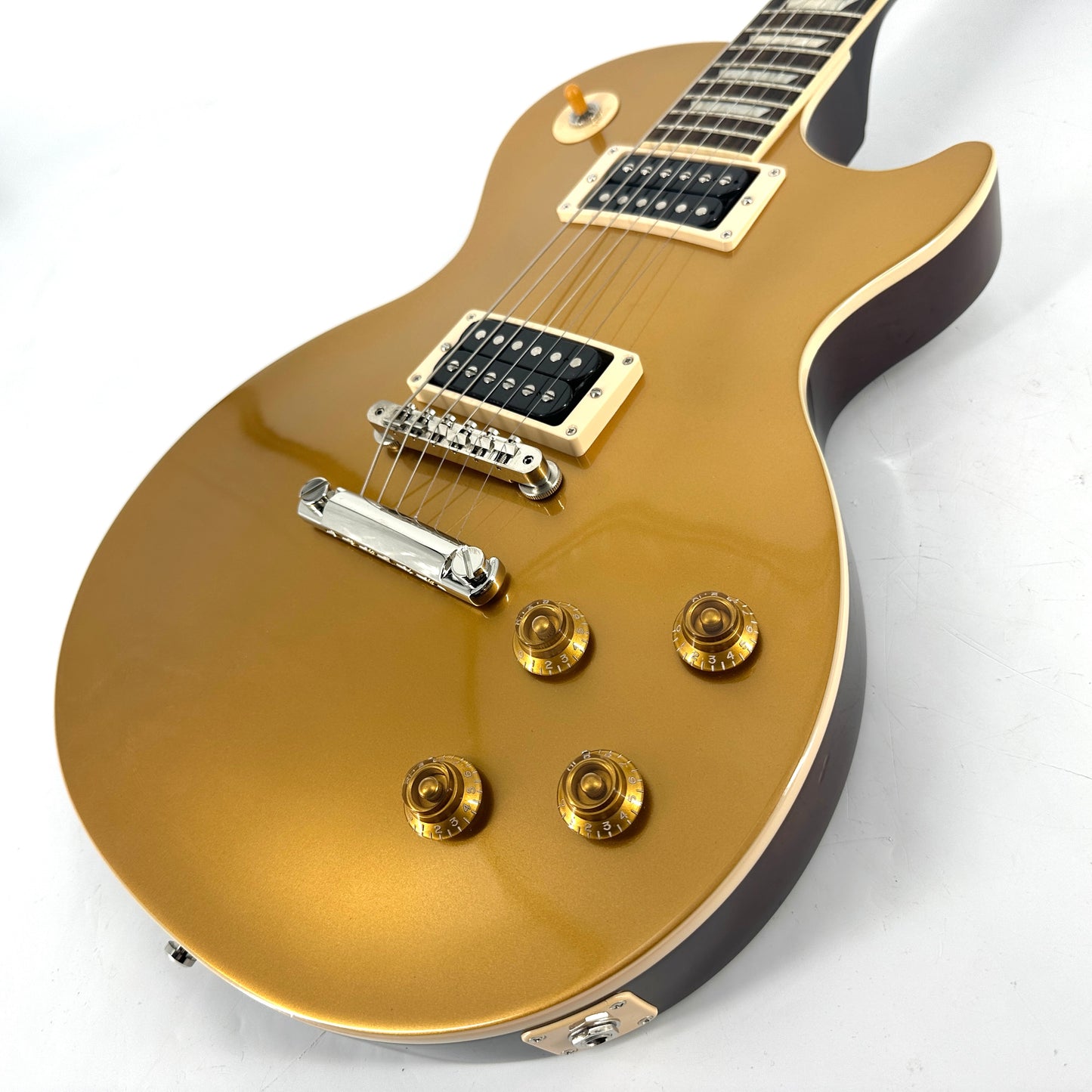 2020 Gibson Slash Victoria Les Paul Standard – Gold Top