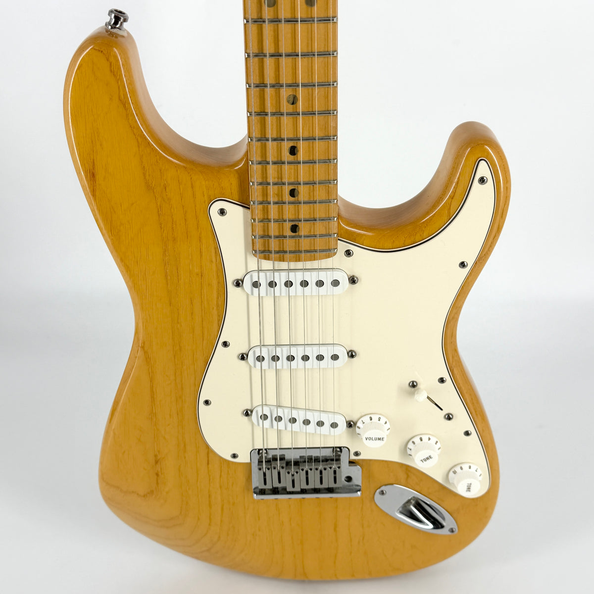 1999 Fender American Standard Stratocaster - Natural
