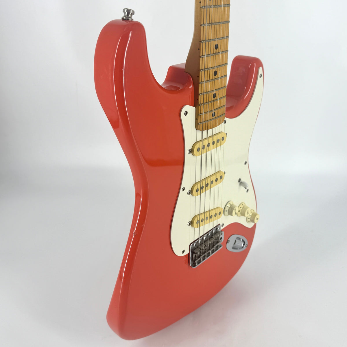 1991 Fender Squier Hank Marvin Japan Stratocaster – Fiesta Red