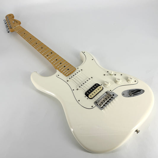 2018 Fender Player Stratocaster HSS - Polar White