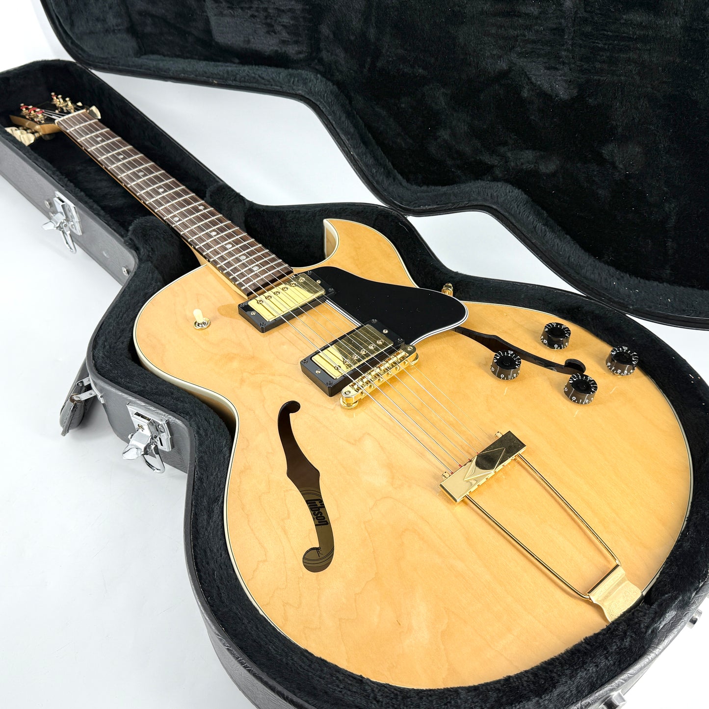 2001 Gibson ES-135 - Natural