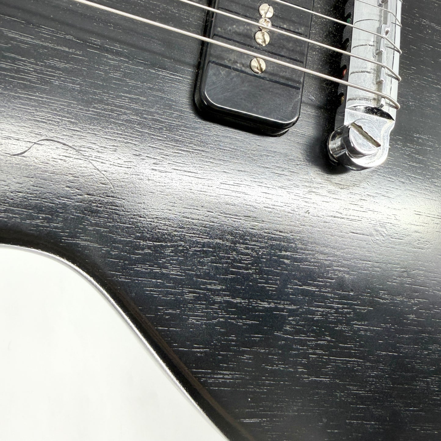 2022 Gibson Les Paul Special Tribute P90 – Ebony
