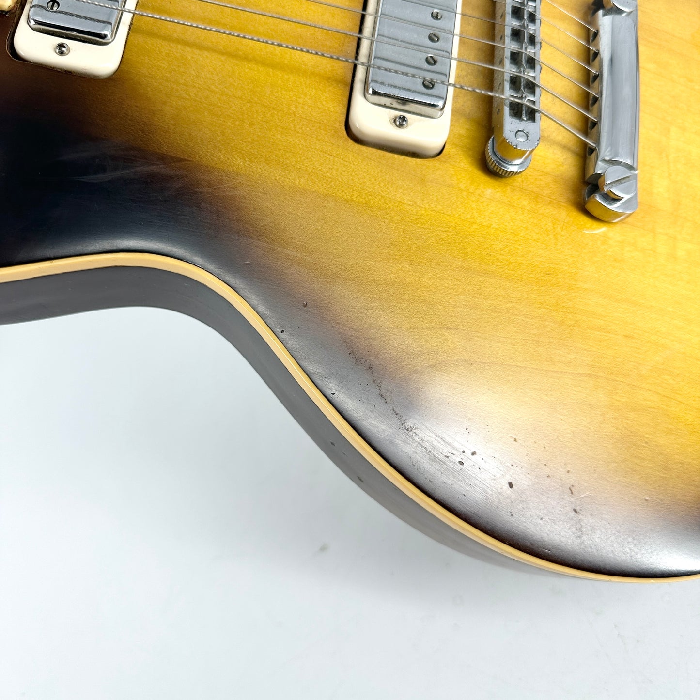 1976 Gibson Les Paul Deluxe – Tobacco Sunburst