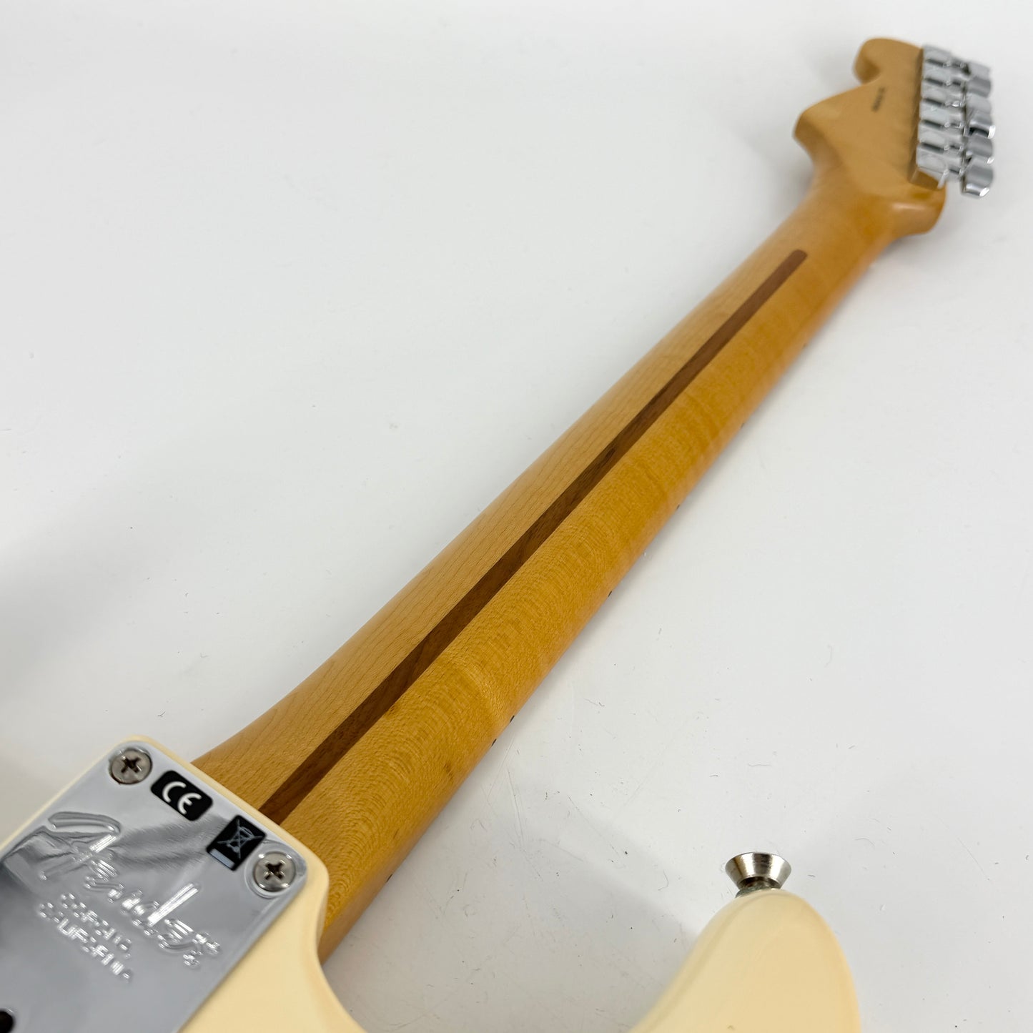 2016 Fender American Professional Stratocaster – Olympic White