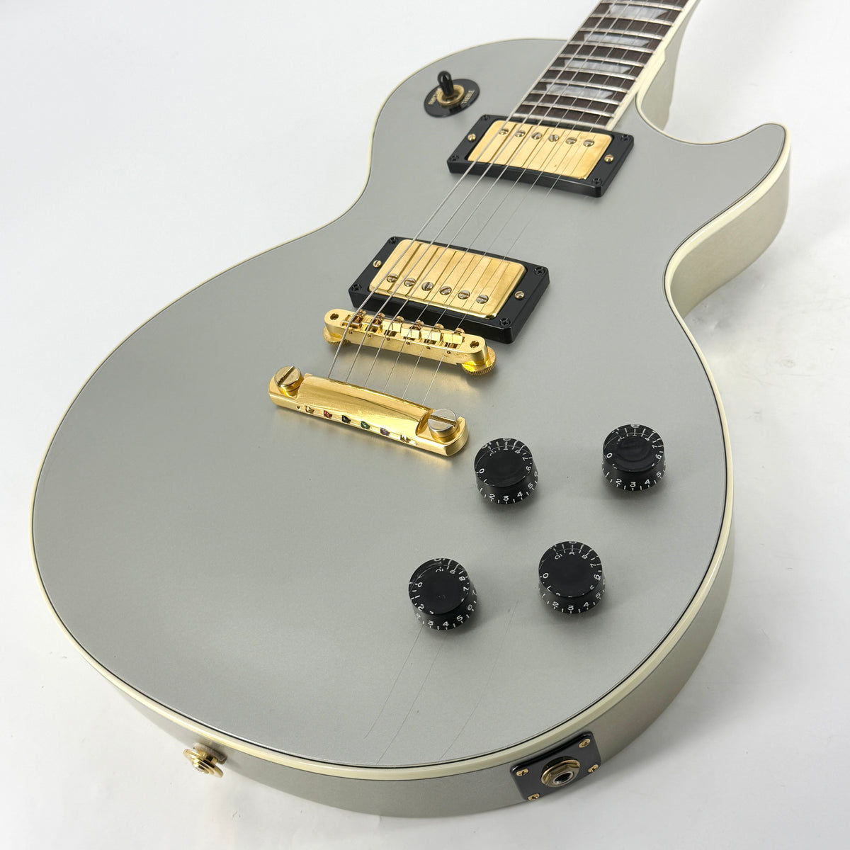 2002 Gibson Custom Shop Les Paul Standard – Silver