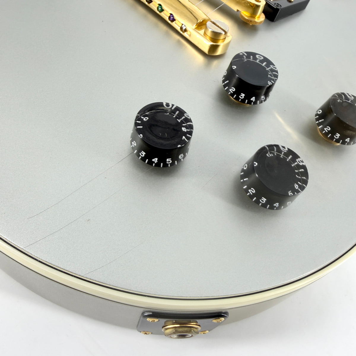 2002 Gibson Custom Shop Les Paul Standard – Silver