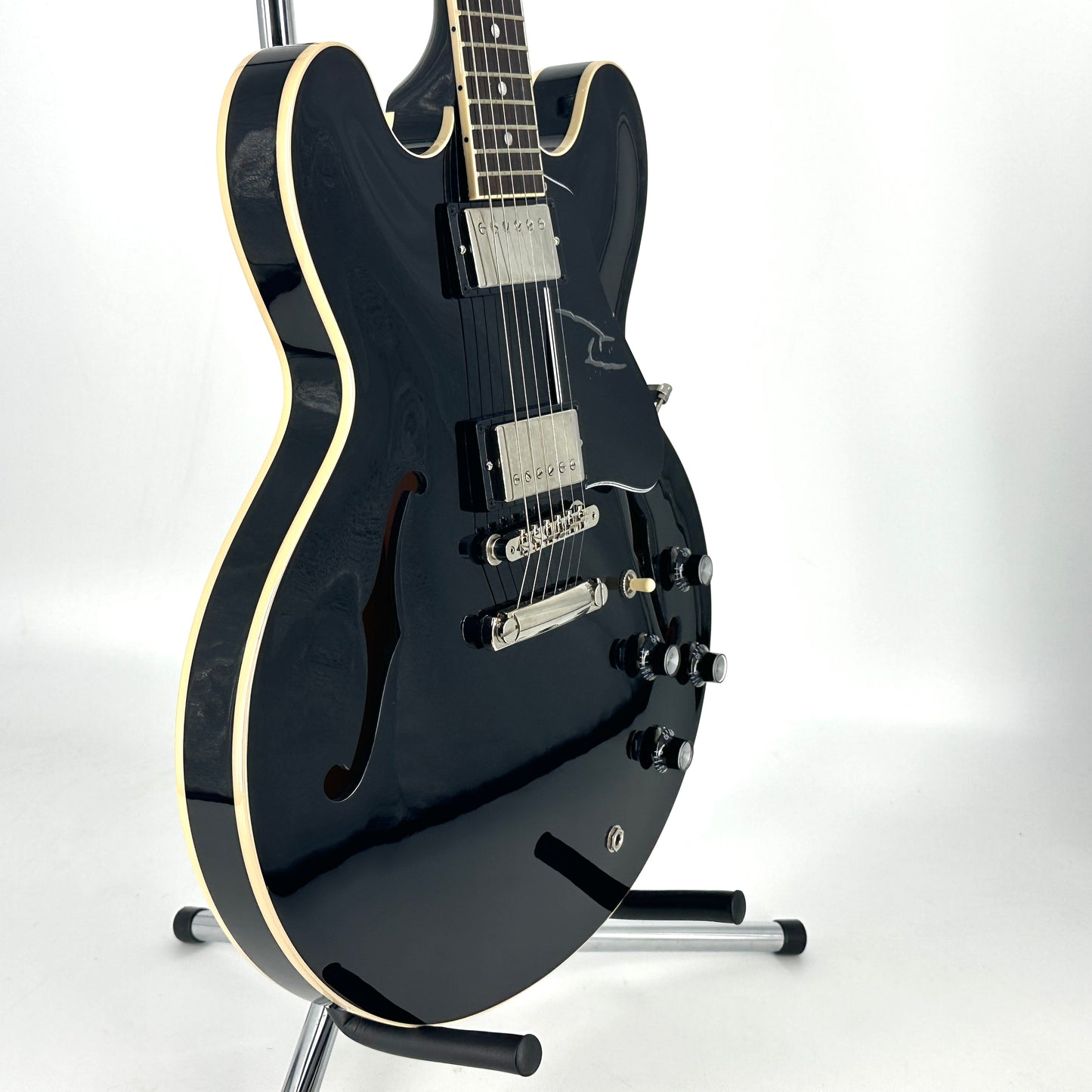 2022 Gibson ES-335 – Vintage Ebony