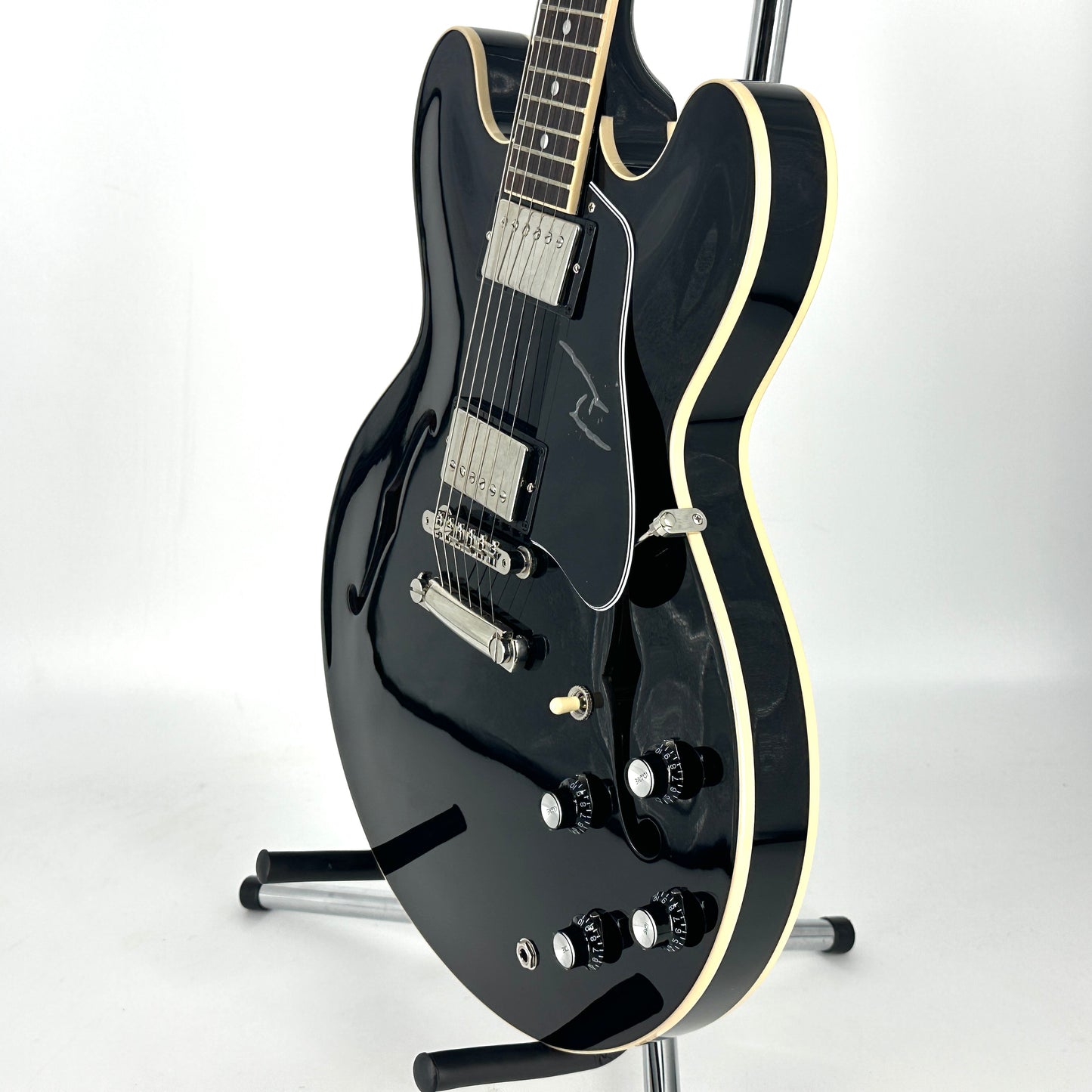 2022 Gibson ES-335 – Vintage Ebony