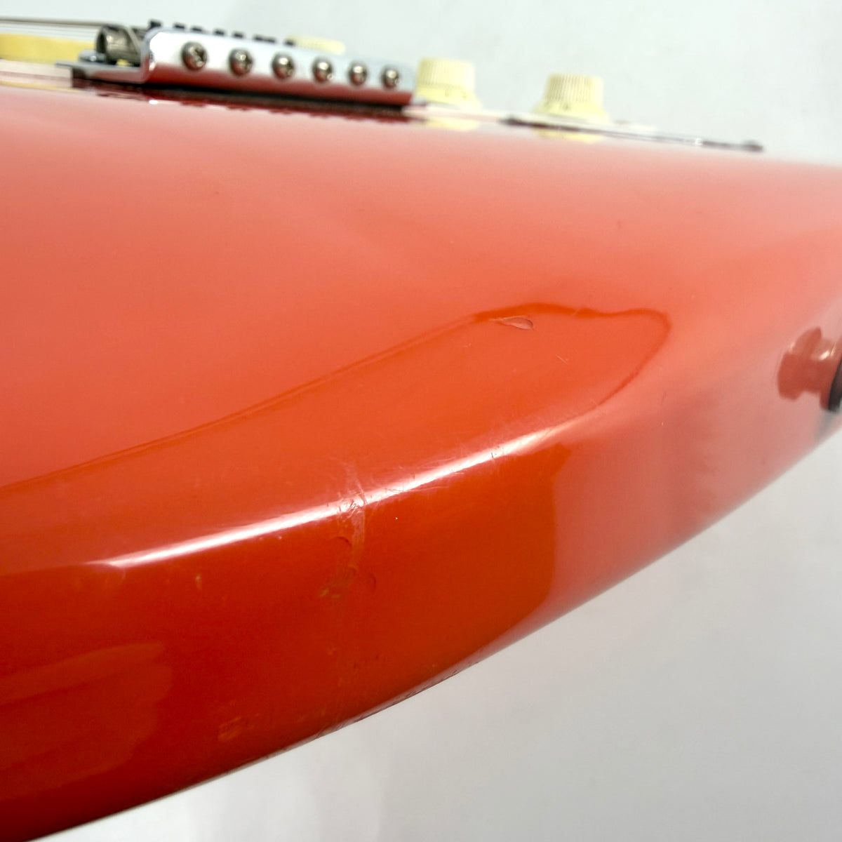 1991 Fender Squier Hank Marvin Japan Stratocaster – Fiesta Red
