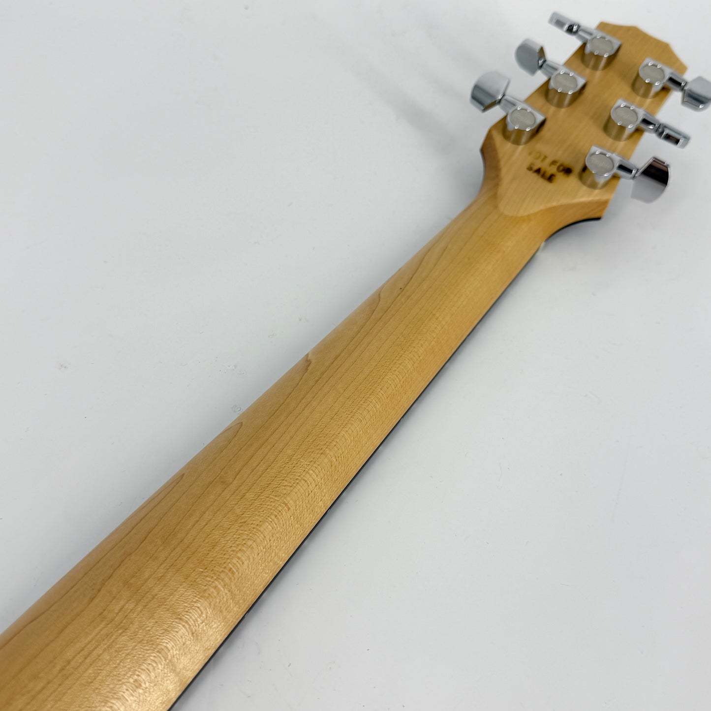 Taylor SB1-X Solidbody Classic – Trans White