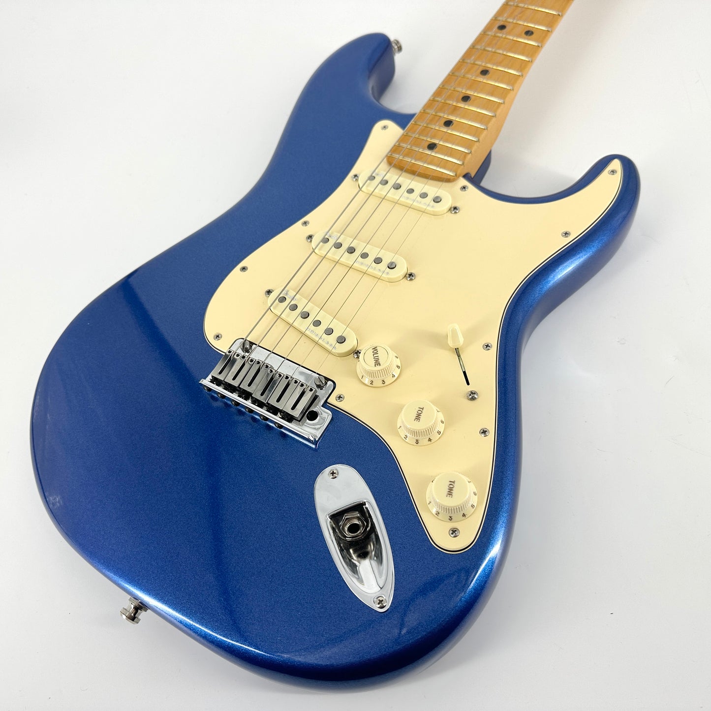2019 Fender American Ultra Stratocaster – Cobra Blue