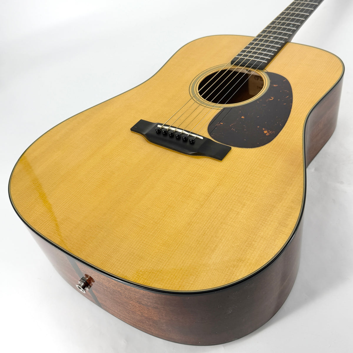 2022 Martin D-18 – Natural