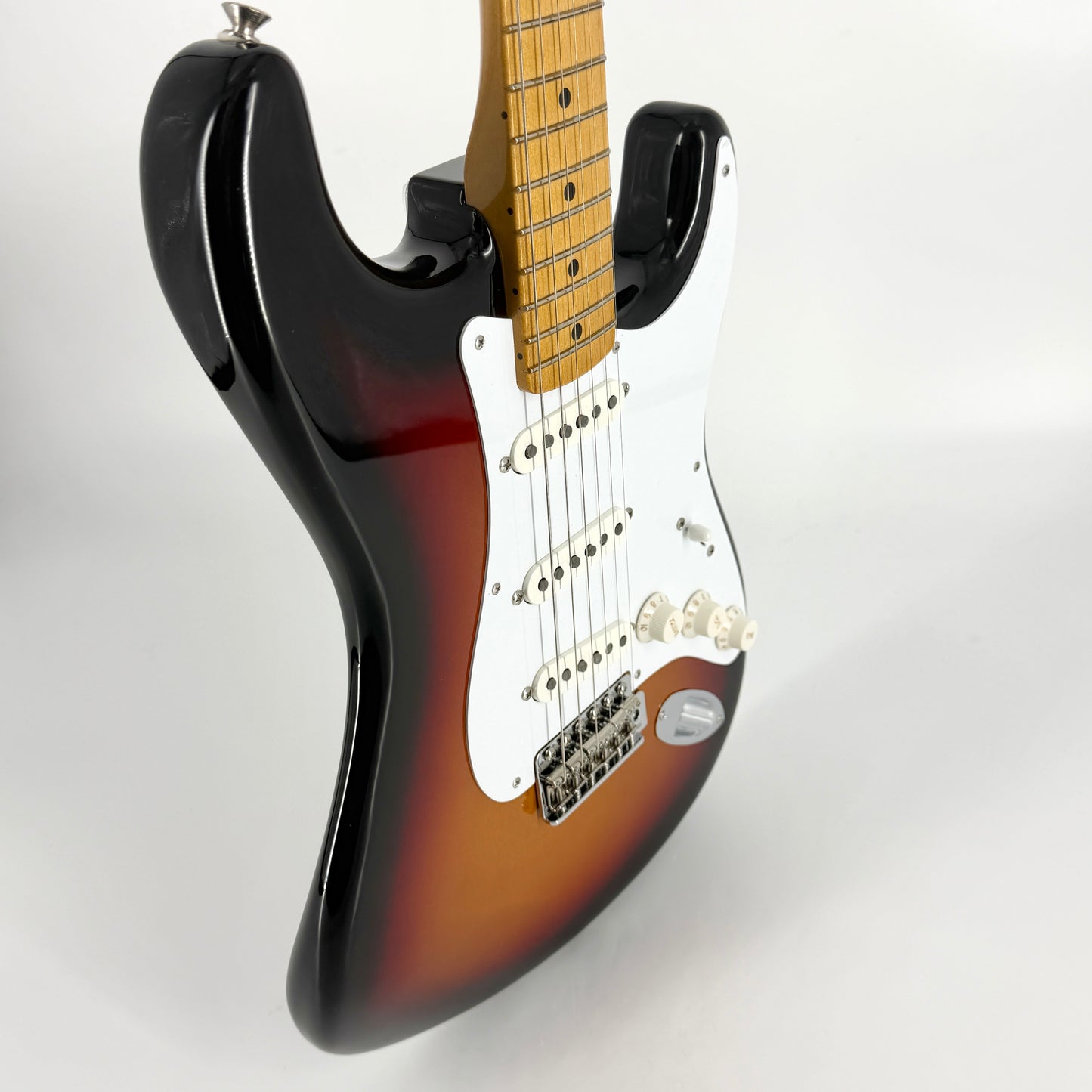 2026 Fender Vintera III Late 50s Stratocaster – 3 Tone Sunburst