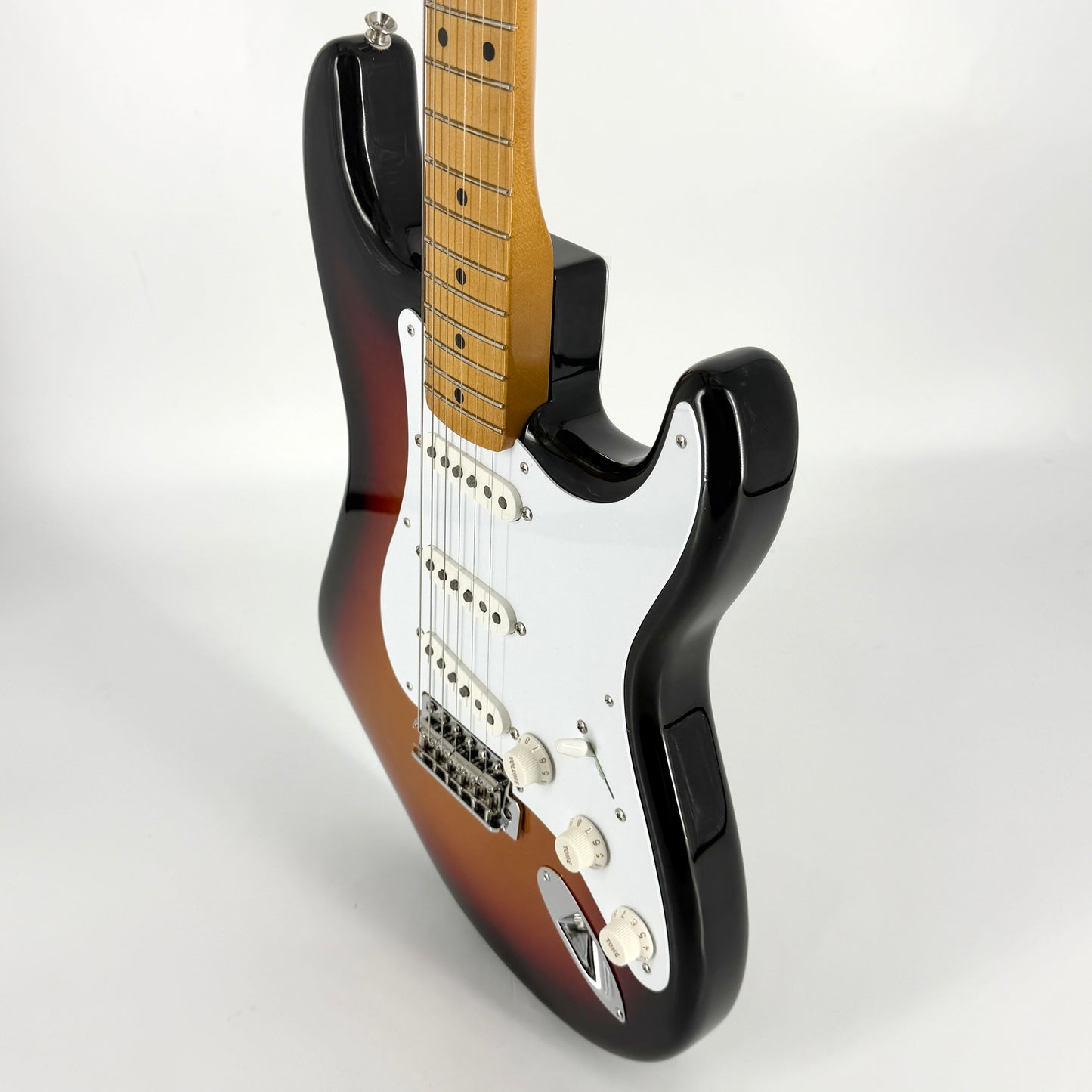 2026 Fender Vintera III Late 50s Stratocaster – 3 Tone Sunburst