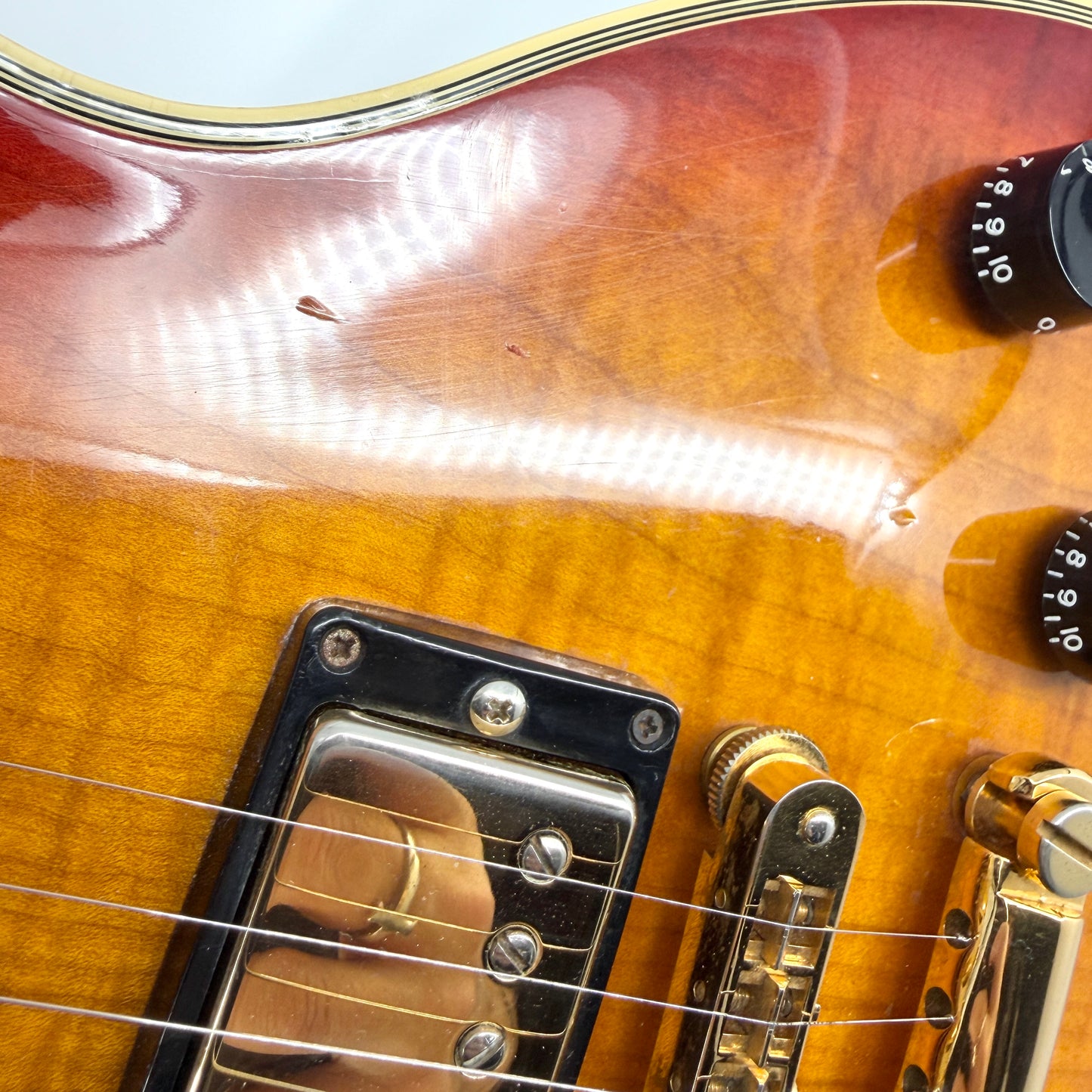 1990 Gibson Les Paul Custom – Cherry Sunburst