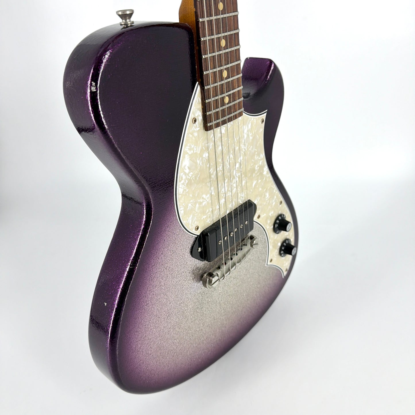 2021 Novo Solus M1 – Grape Jelly Sparkle Burst