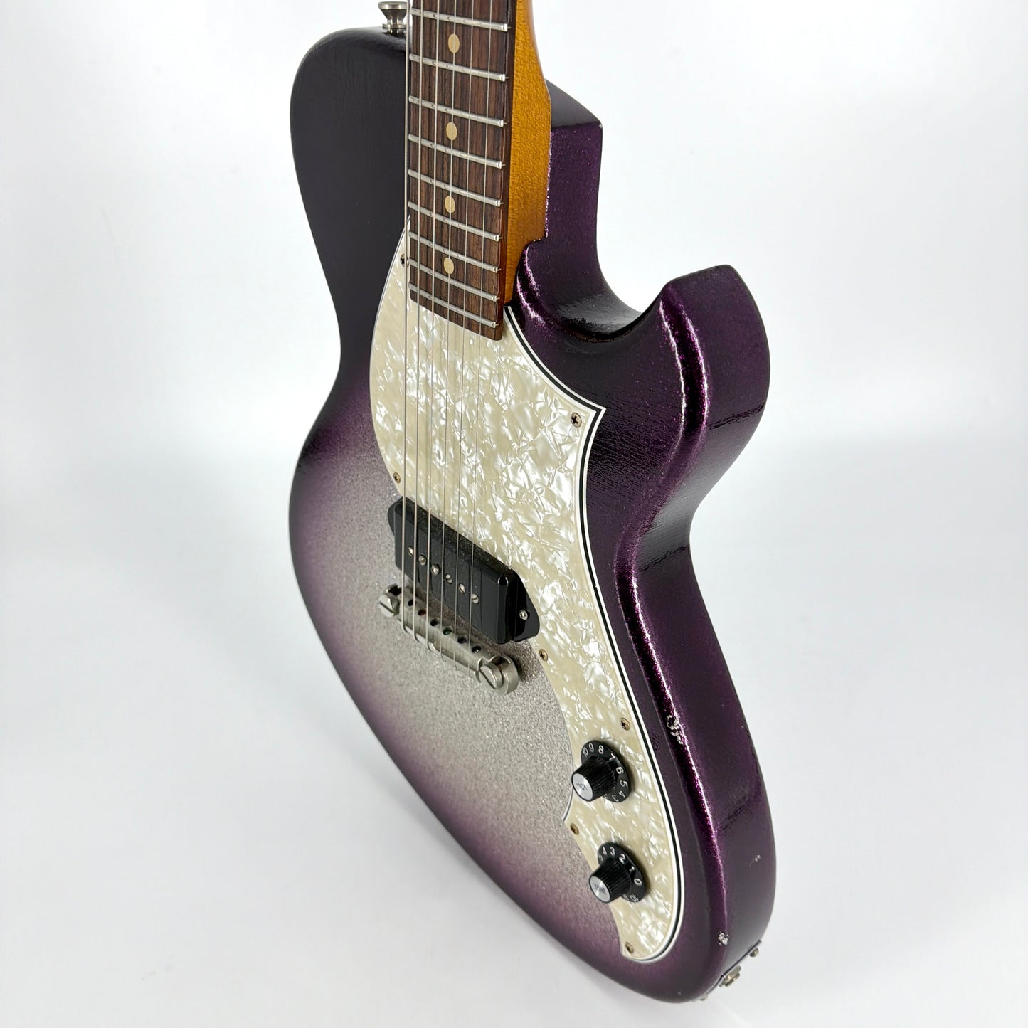 2021 Novo Solus M1 – Grape Jelly Sparkle Burst