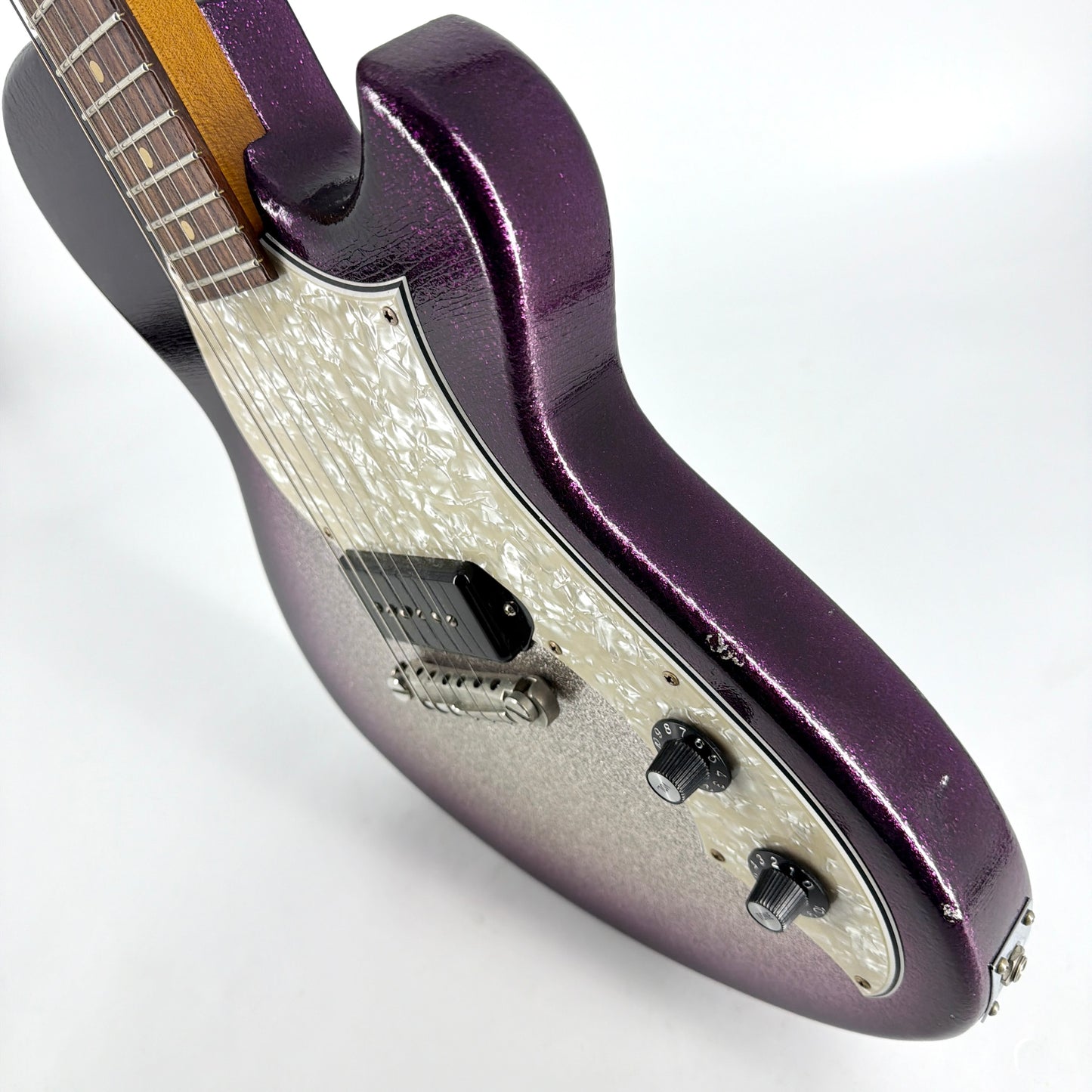 2021 Novo Solus M1 – Grape Jelly Sparkle Burst