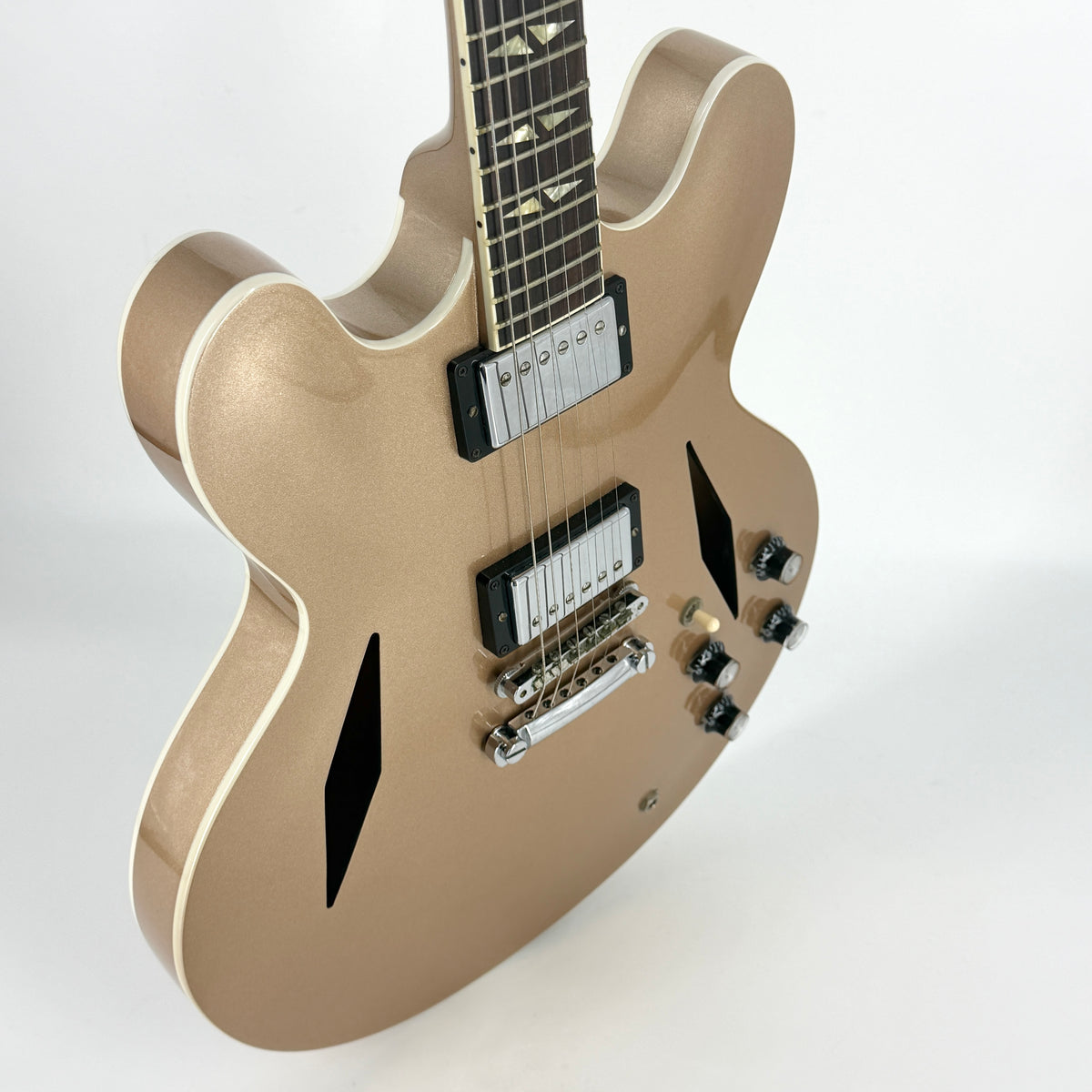 2015 Gibson Dave Grohl DG-335 – Gold Metallic