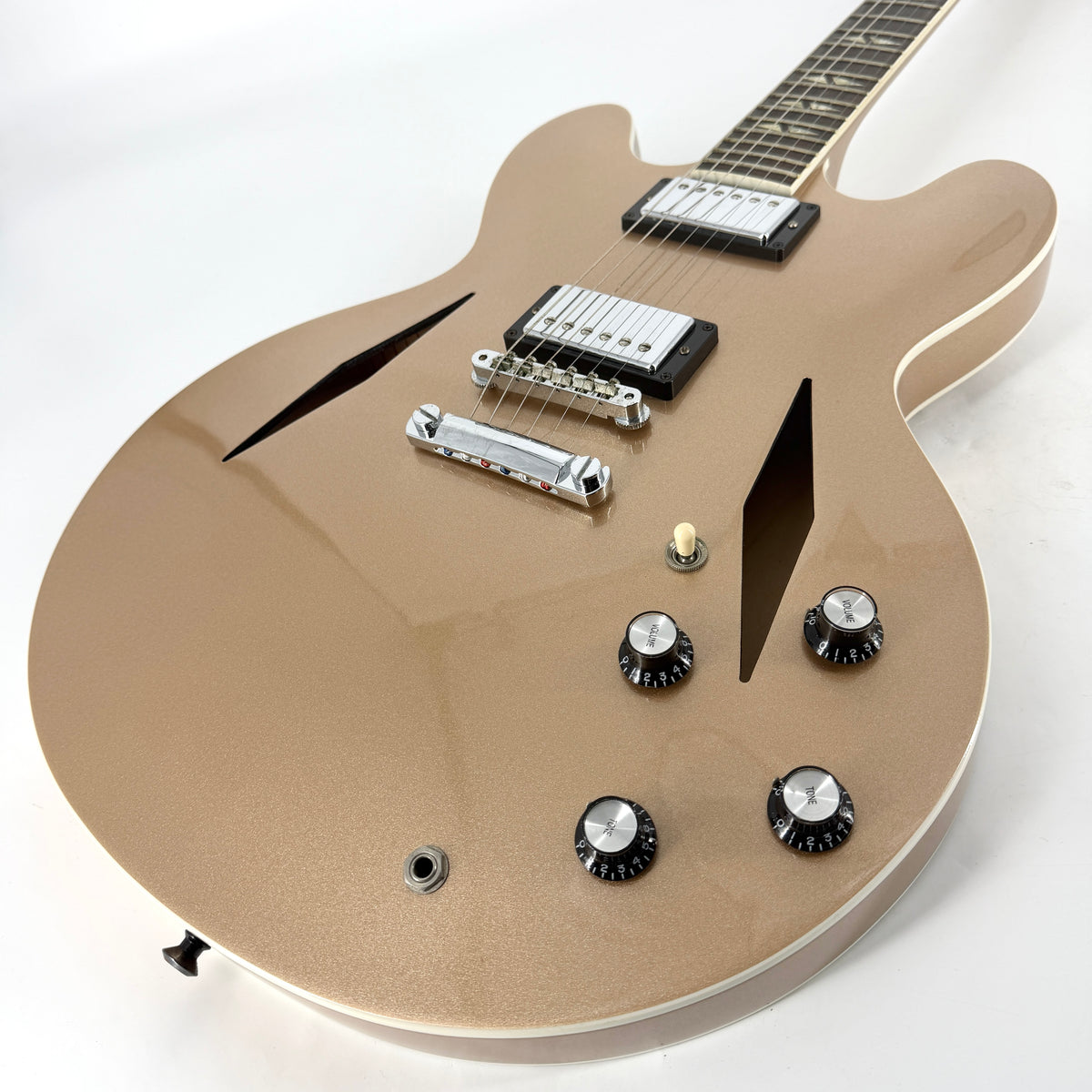 2015 Gibson Dave Grohl DG-335 – Gold Metallic