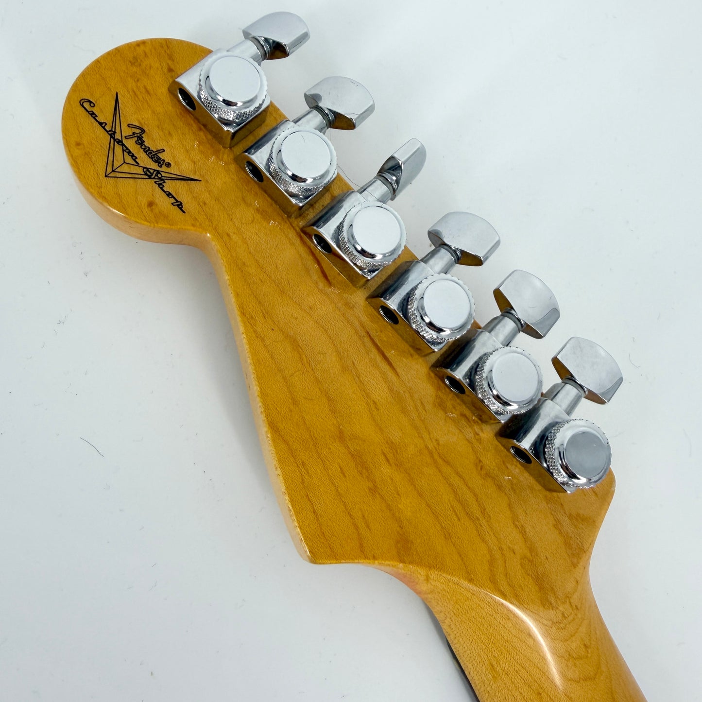 2009 Fender Custom Shop Deluxe Stratocaster – Candy Tangerine