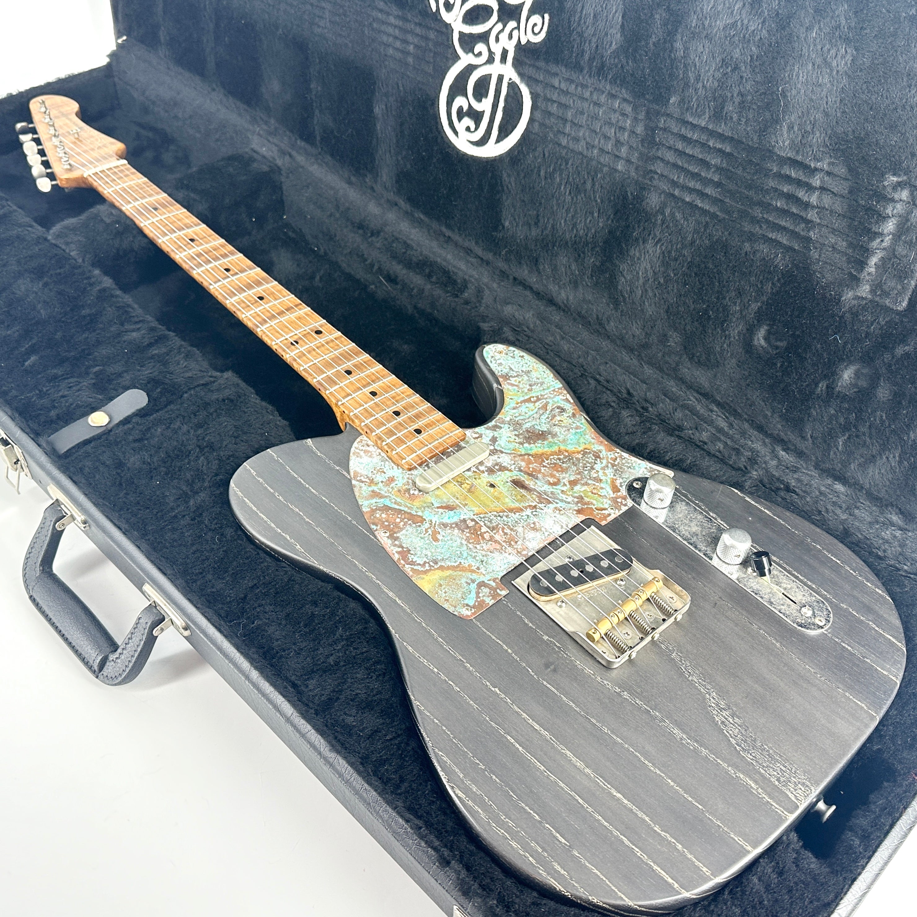 Patrick James Eggle Oz-T – Grained Black – Jordan Guitars