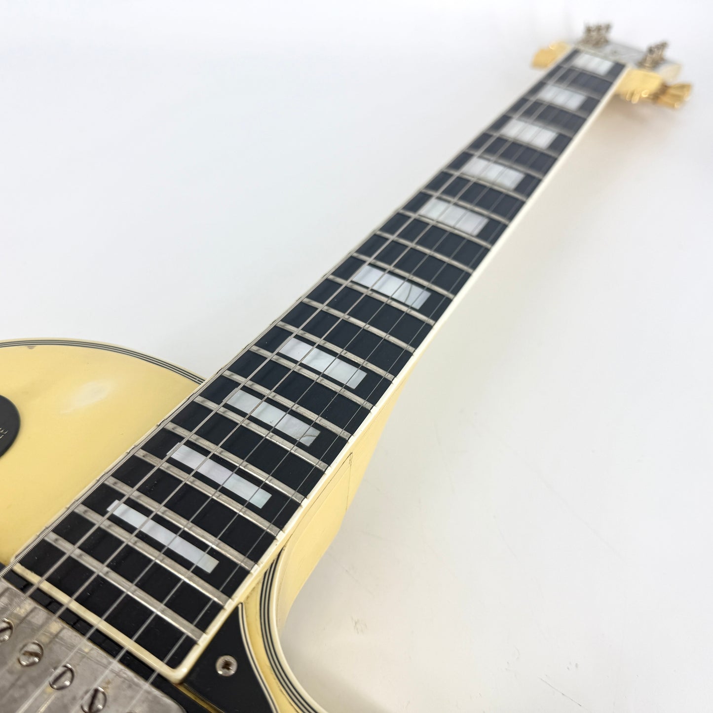 1977 Gibson Les Paul Custom - Alpine White