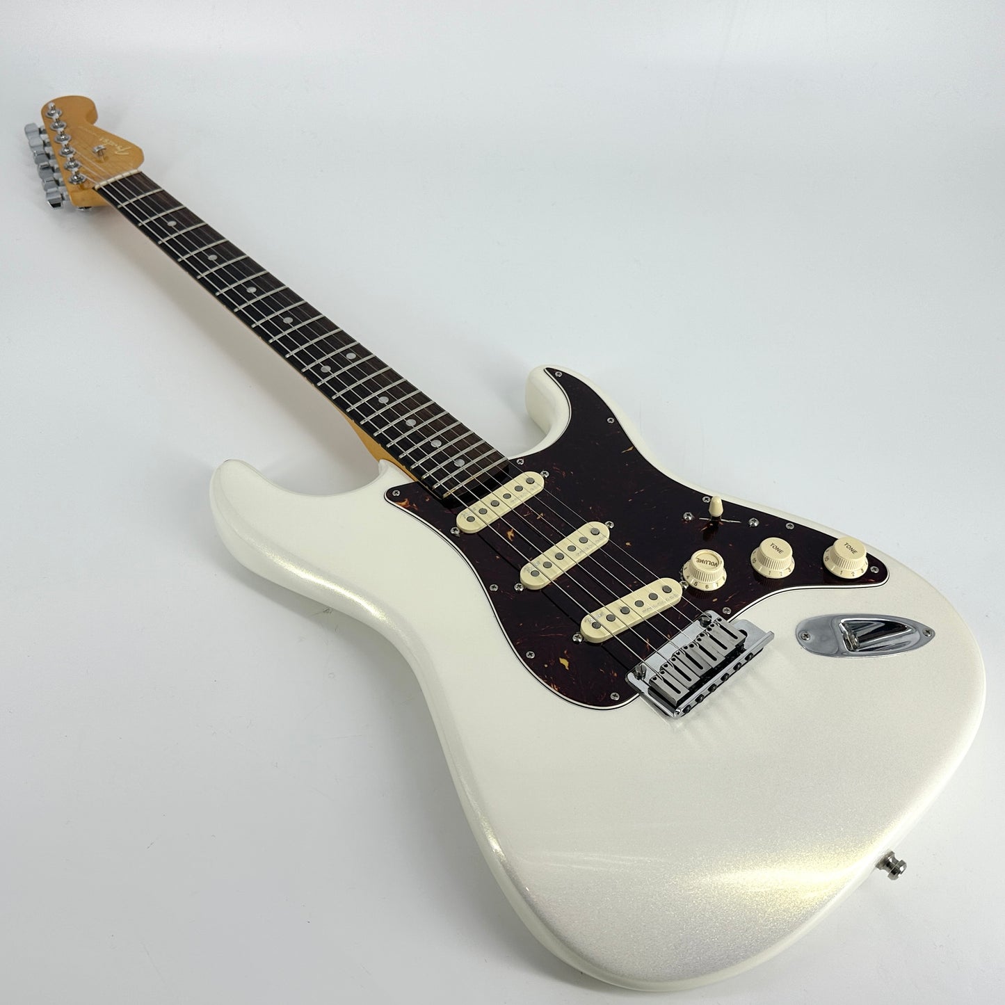 2020 Fender American Ultra Stratocaster – Arctic Pearl