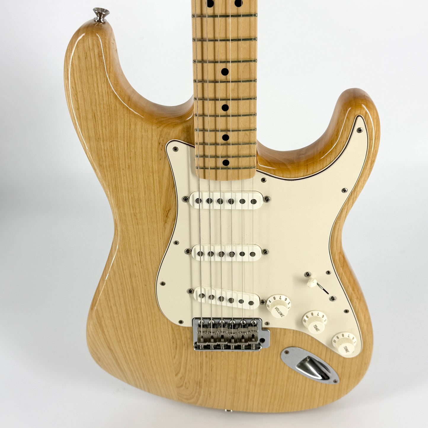 2012 Fender American Vintage 70s Stratocaster – Natural