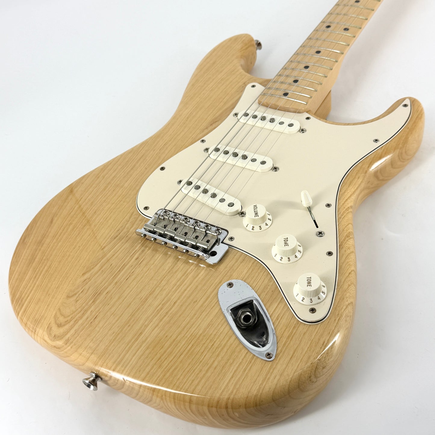 2012 Fender American Vintage 70s Stratocaster – Natural