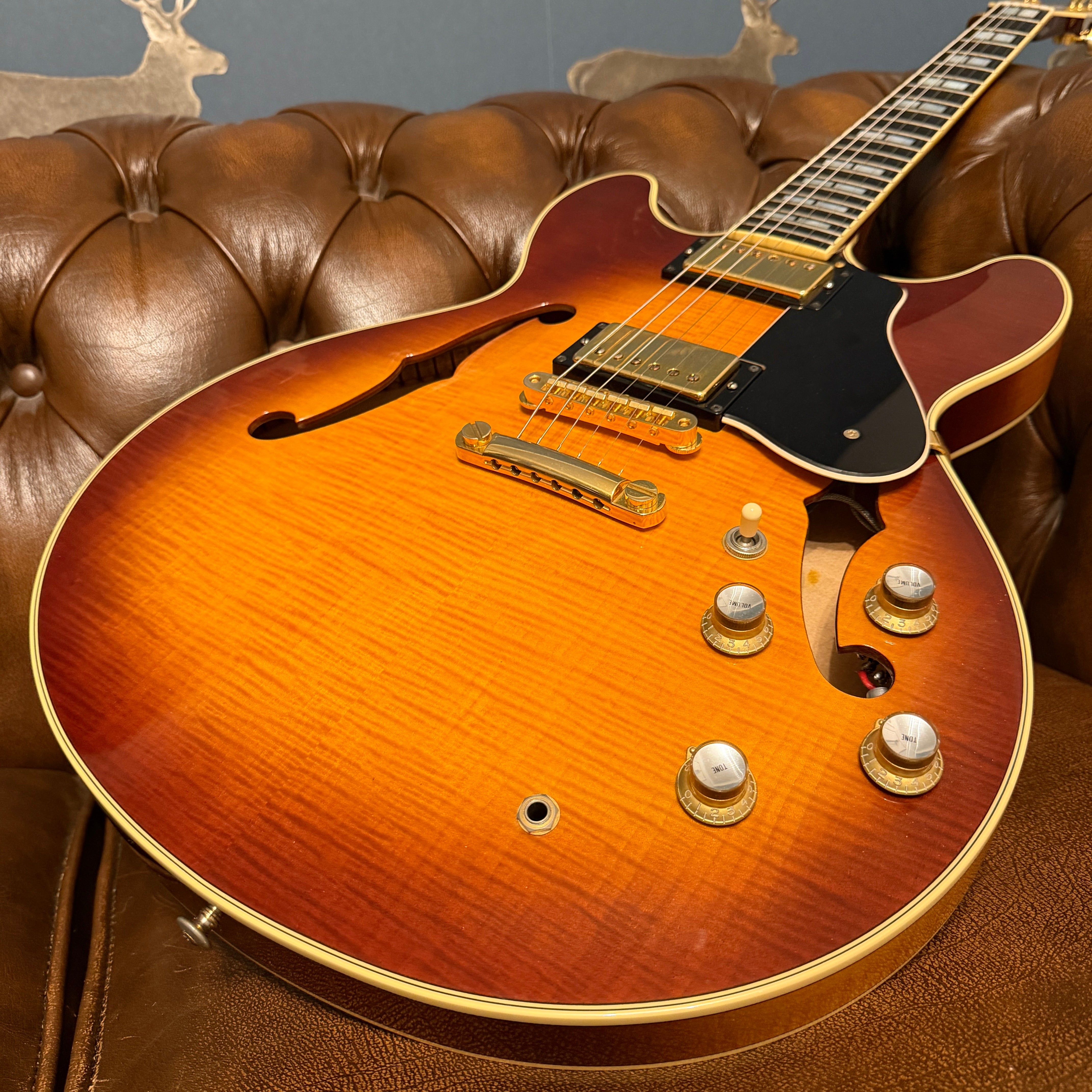 2000 Yamaha SA2200 - Violin Sunburst – Jordan Guitars