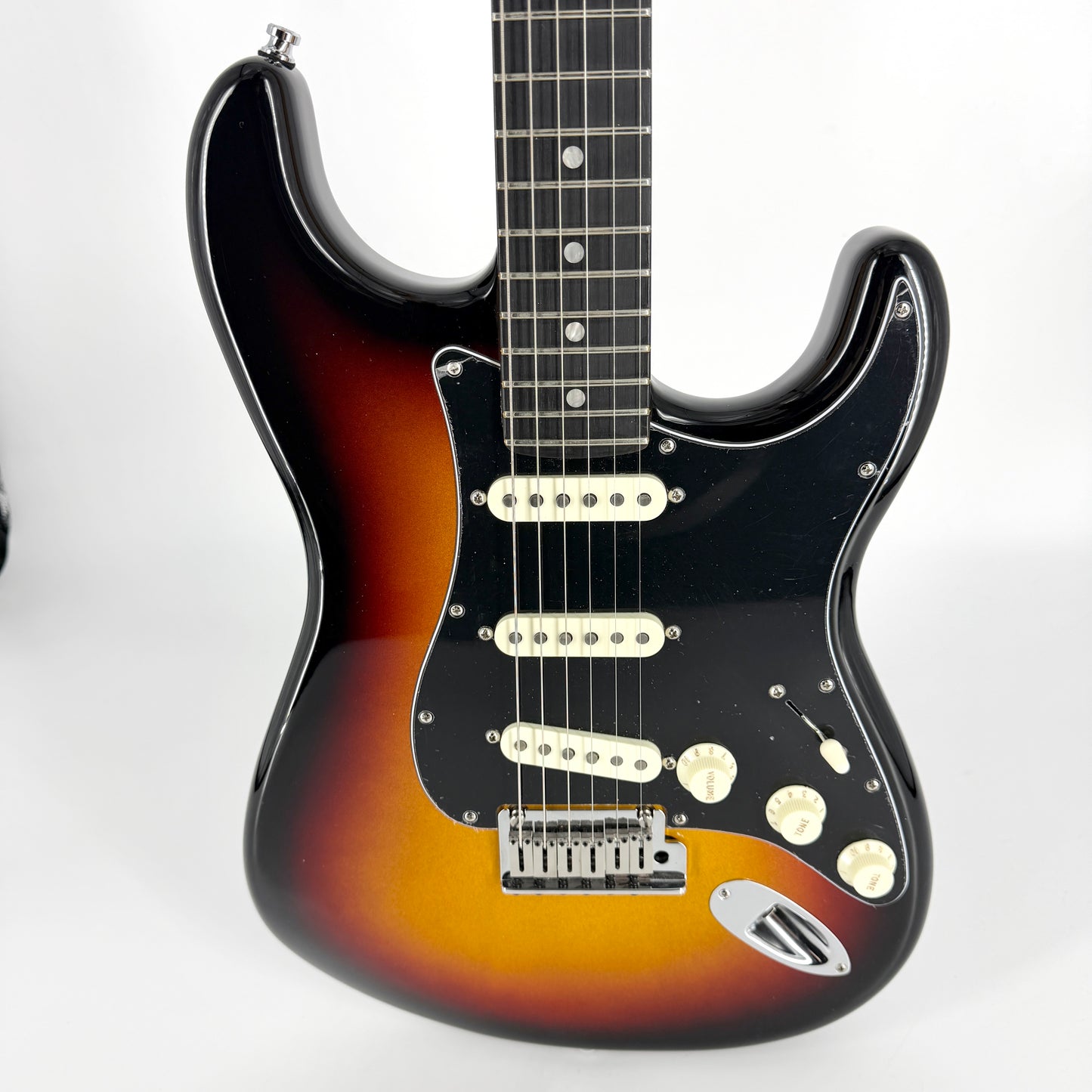 2025 Fender American Ultra II Stratocaster – Ultraburst