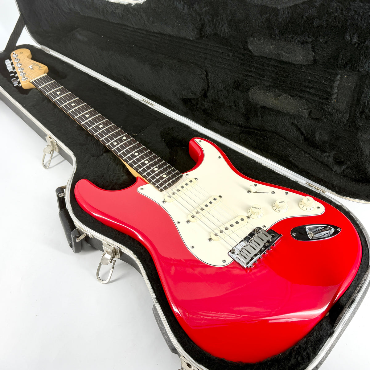 2000 Fender American Series / Standard Stratocaster – Hot Rod Red