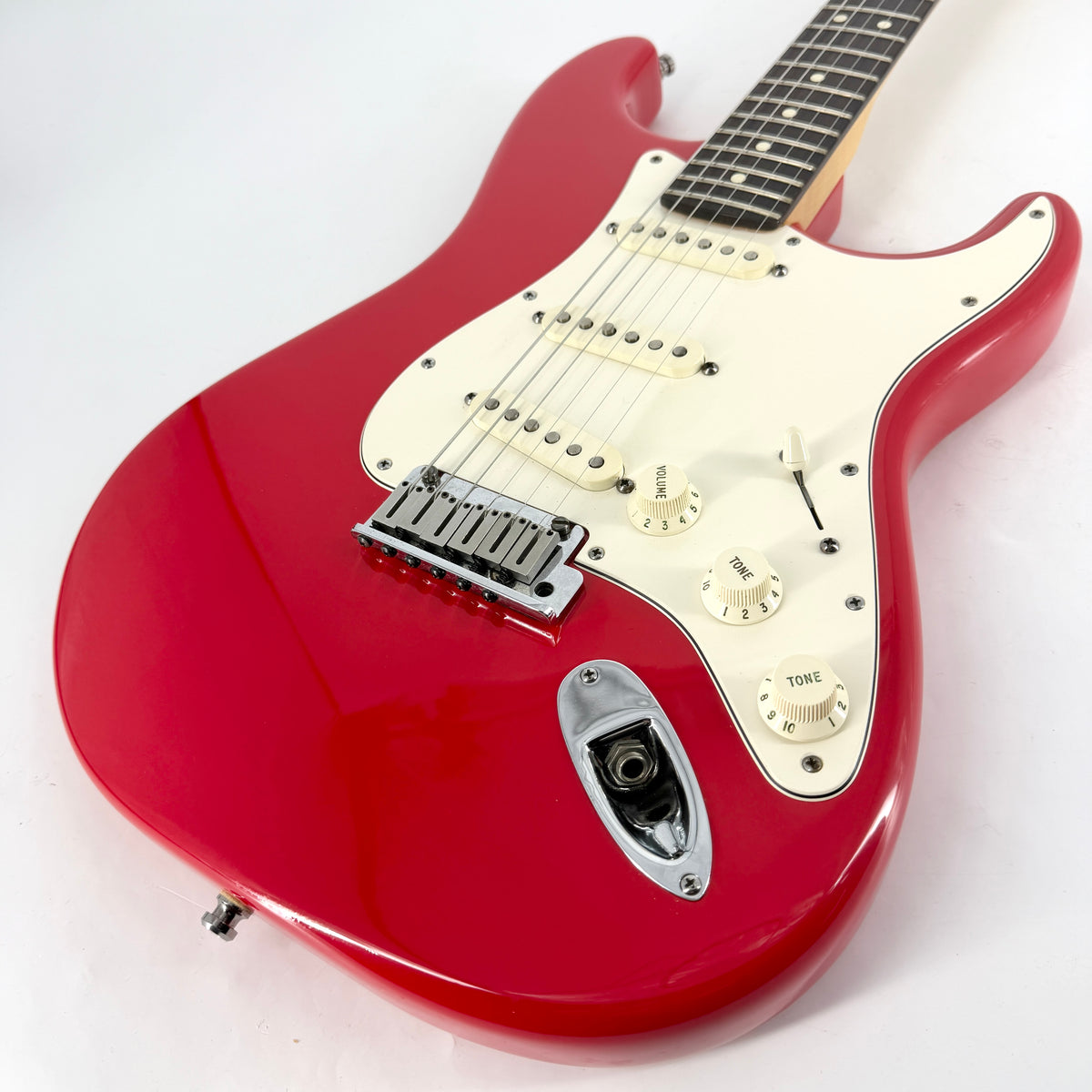 2000 Fender American Series / Standard Stratocaster – Hot Rod Red
