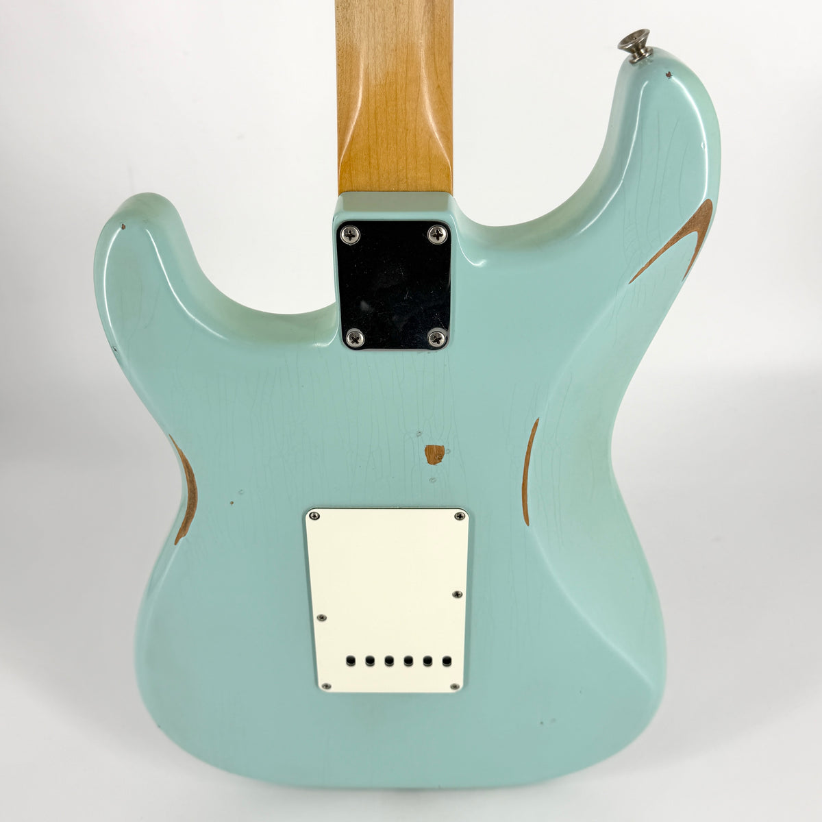 2022 Fender FSR Road Worn Limited Edition 60’s Stratocaster – Daphne Blue