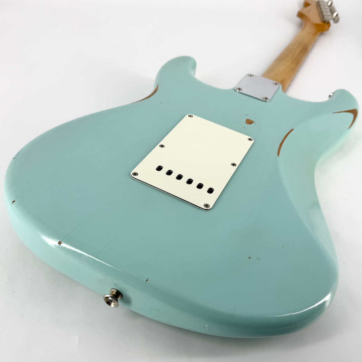 2022 Fender FSR Road Worn Limited Edition 60’s Stratocaster – Daphne Blue