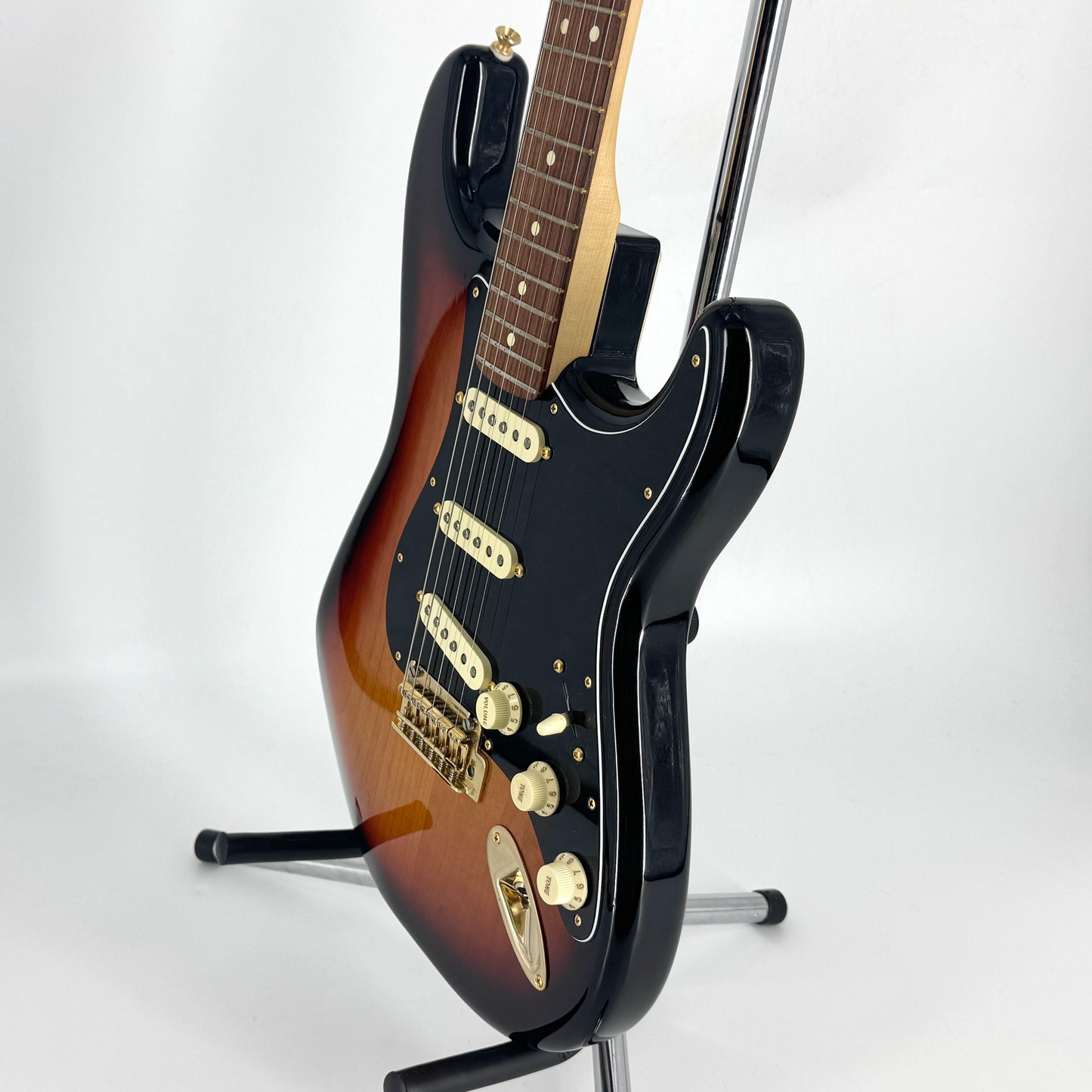 2021 Fender Limited Edition Player Stratocaster with Custom Shop Pickups - 3 Colour Sunburst