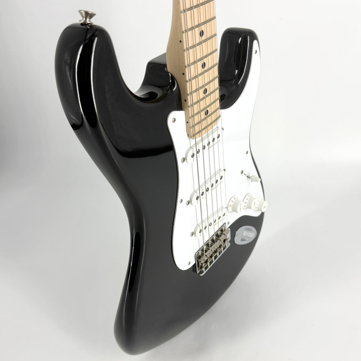 2023 Fender Eric Clapton Signature Stratocaster – Blackie