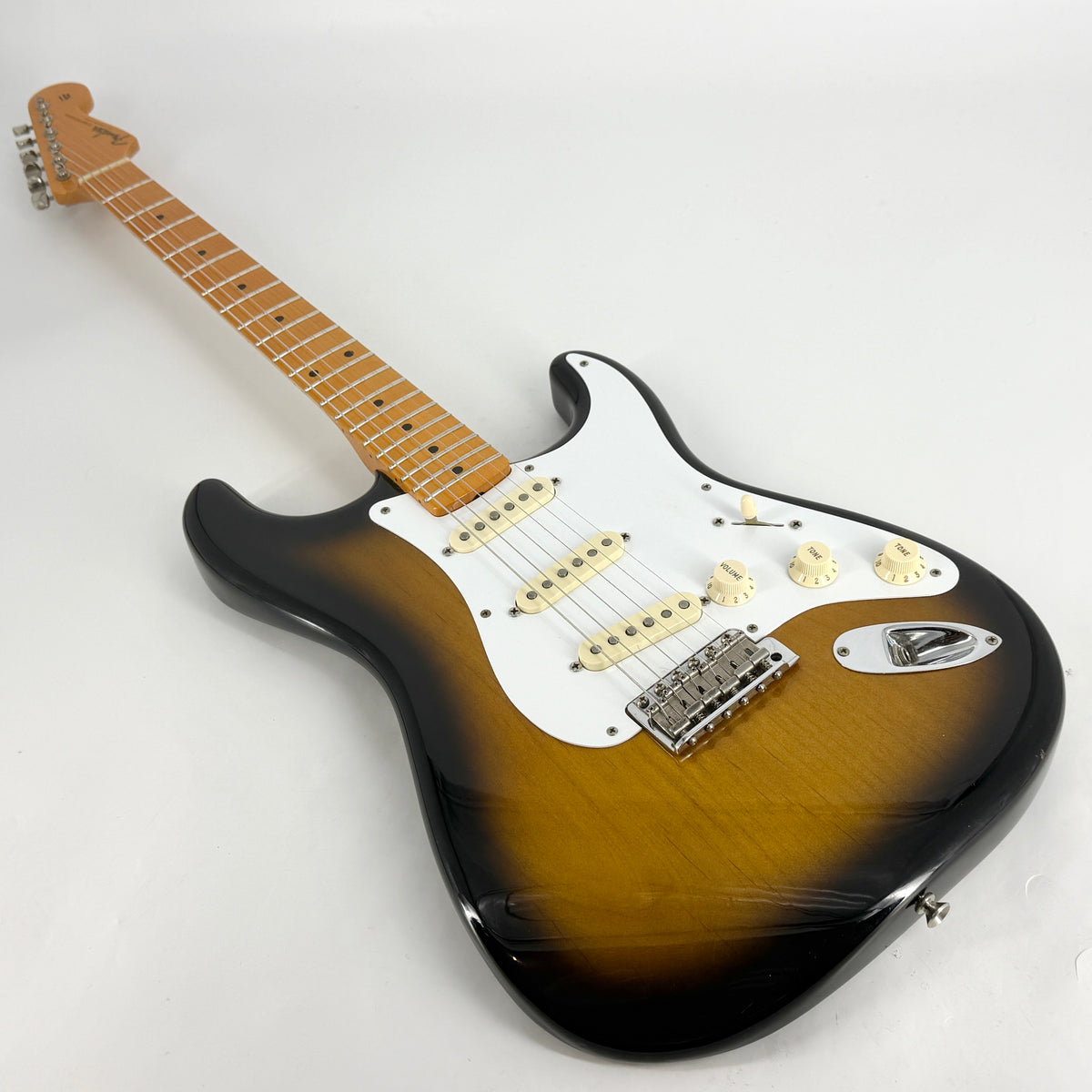 2005 Fender Eric Johnson Stratocaster -  2 Tone Sunburst
