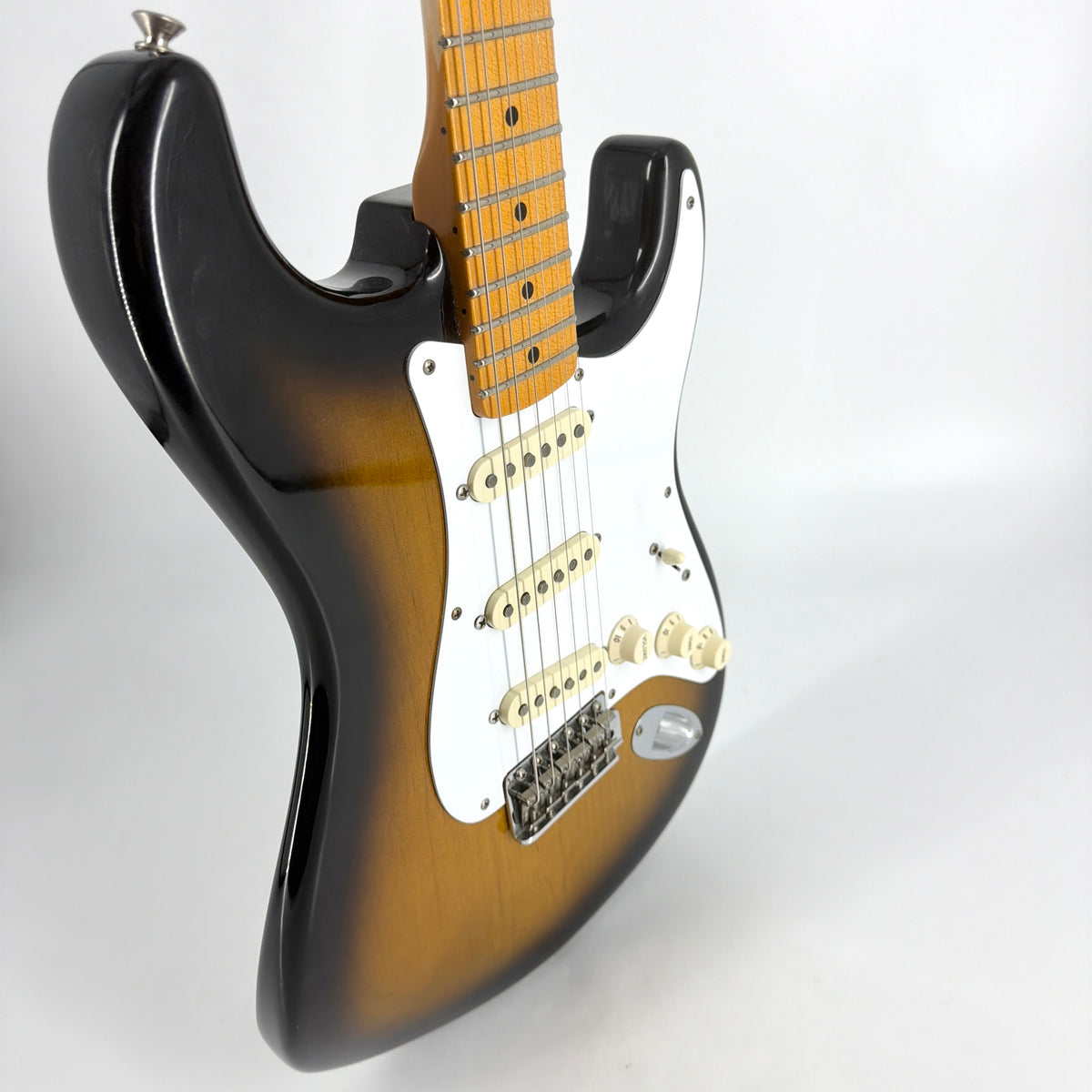 2005 Fender Eric Johnson Stratocaster -  2 Tone Sunburst