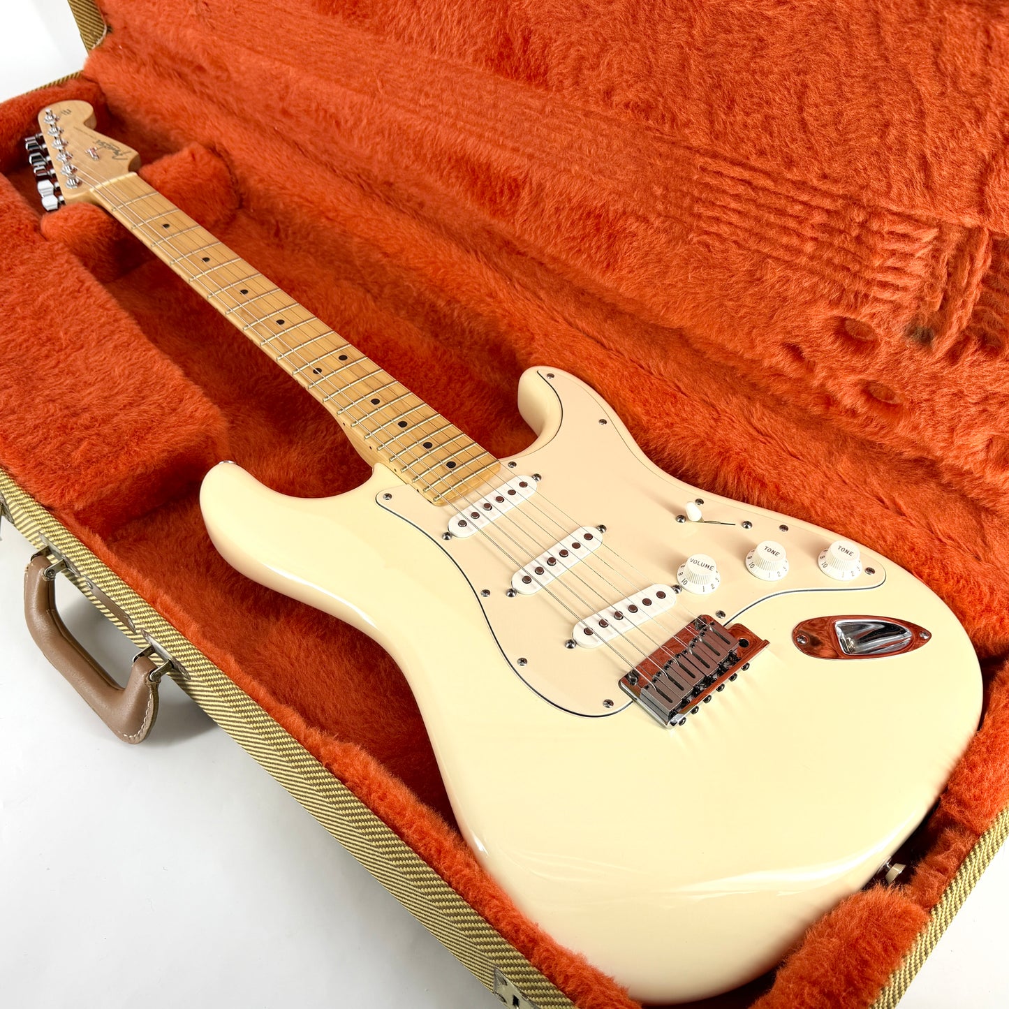 2005 Fender American Series (Standard) Stratocaster – Olympic White