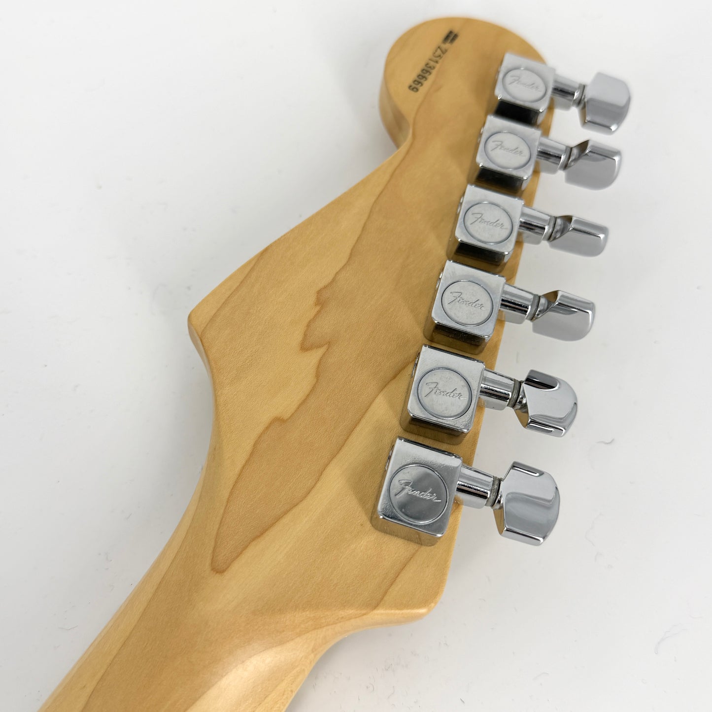 2005 Fender American Series (Standard) Stratocaster – Olympic White